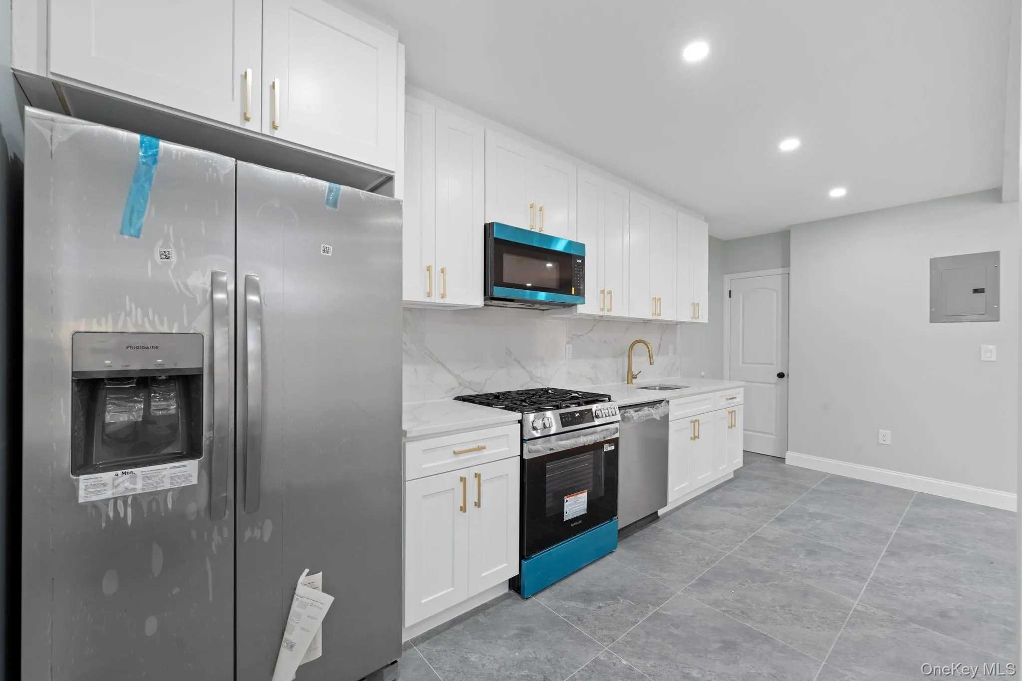 13018 227th Street, New York, NY, 3 Bedrooms Bedrooms, 12 Rooms Rooms,3 BathroomsBathrooms,Residential,For Rent,227th,0,1038205 13018 227th Street, New York, NY, 3 Bedrooms Bedrooms, 12 Rooms Rooms,3 BathroomsBathrooms,Residential,For Rent,227th,0,1038205