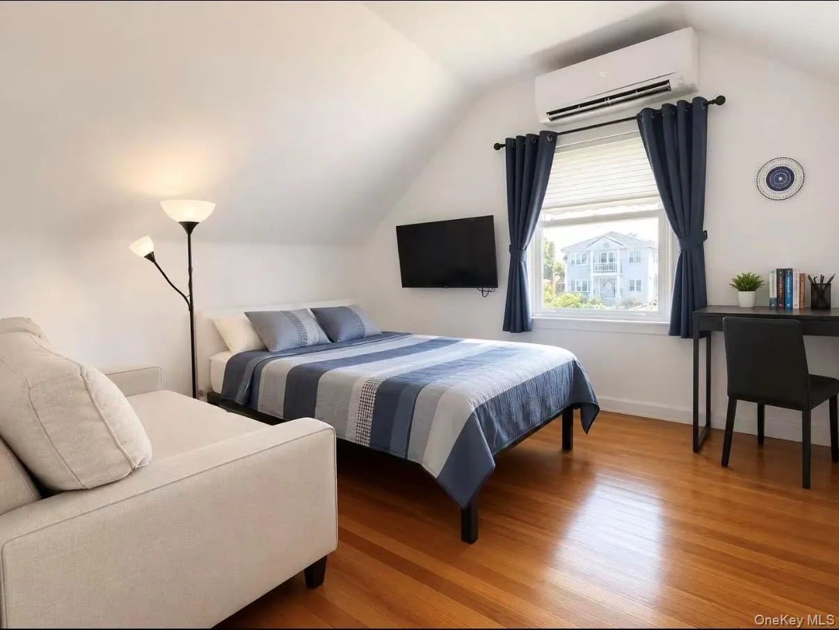4320 Utopia Parkway, New York, NY, 4 Bedrooms Bedrooms, 8 Rooms Rooms,2 BathroomsBathrooms,Residential,For Rent,Utopia,0,1038206 4320 Utopia Parkway, New York, NY, 4 Bedrooms Bedrooms, 8 Rooms Rooms,2 BathroomsBathrooms,Residential,For Rent,Utopia,0,1038206