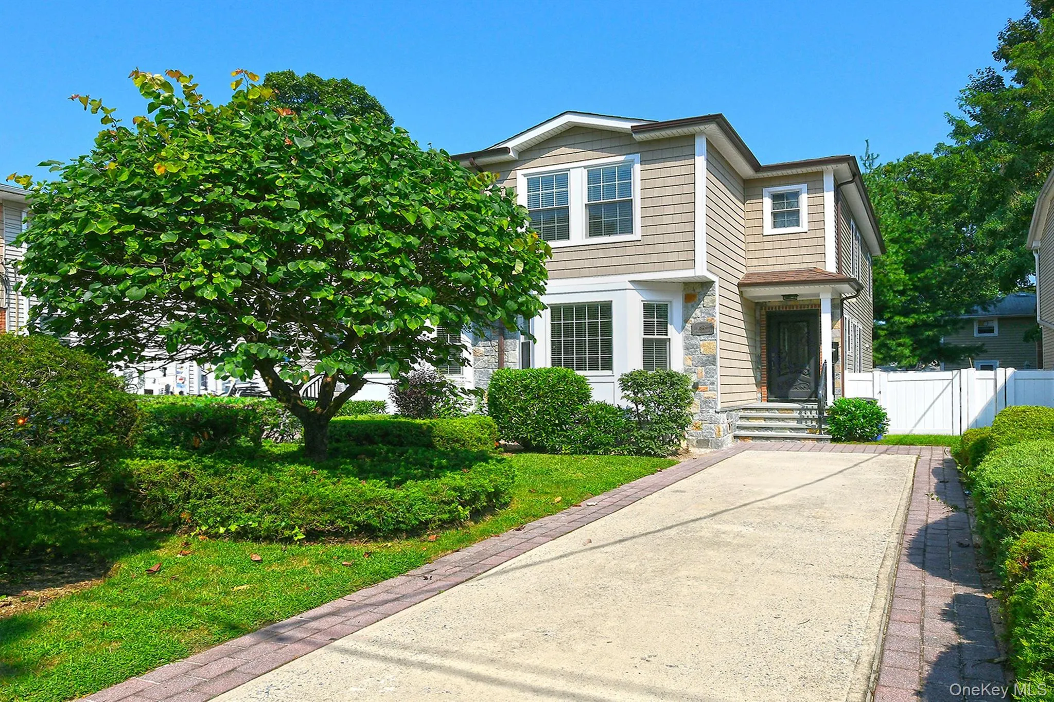 39 Nesaquake Avenue, North Hempstead, NY, 3 Bedrooms Bedrooms, 7 Rooms Rooms,2 BathroomsBathrooms,Residential Lease,For Rent,Nesaquake,0,1038210 39 Nesaquake Avenue, North Hempstead, NY, 3 Bedrooms Bedrooms, 7 Rooms Rooms,2 BathroomsBathrooms,Residential Lease,For Rent,Nesaquake,0,1038210