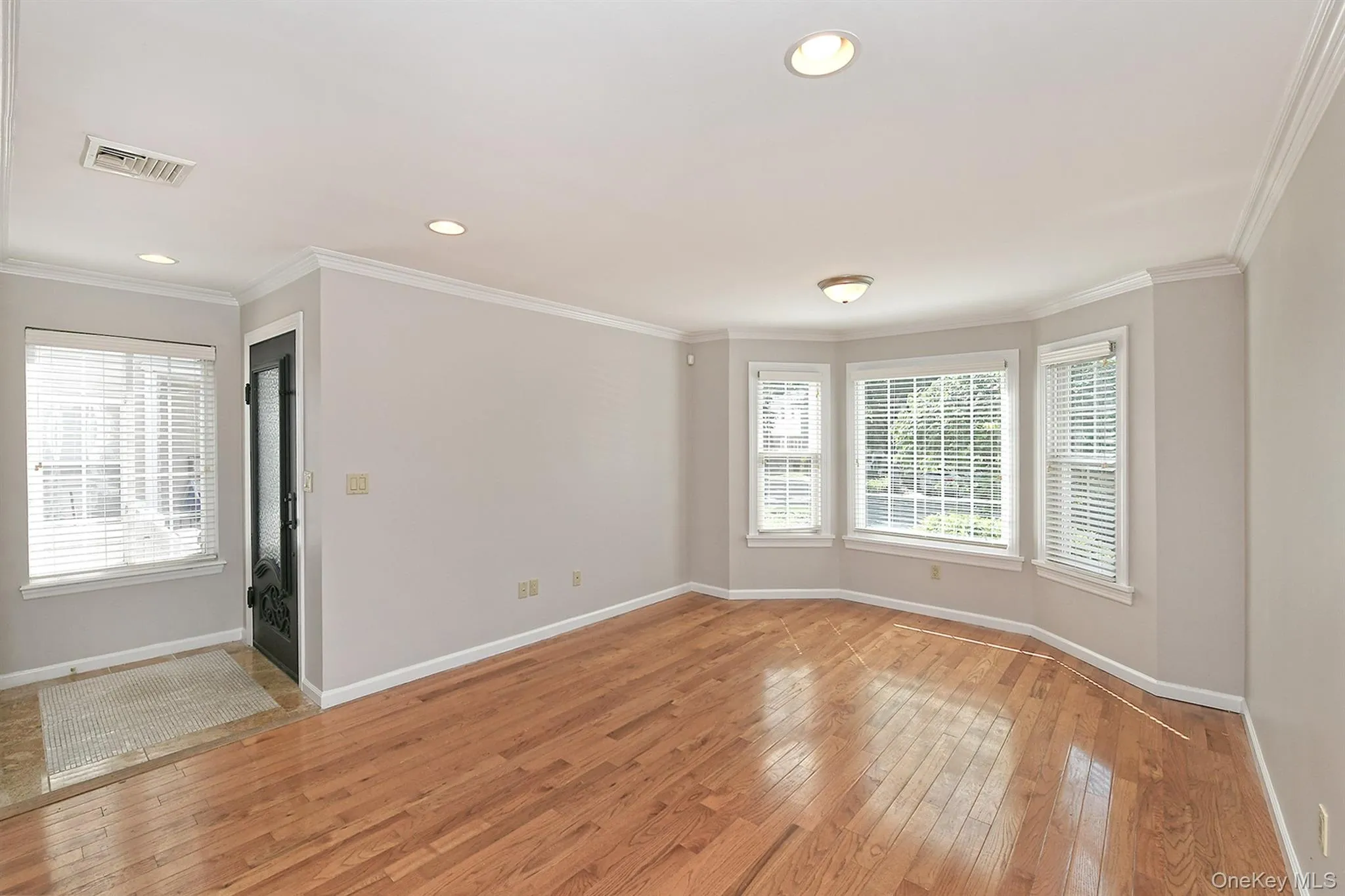 39 Nesaquake Avenue, North Hempstead, NY, 3 Bedrooms Bedrooms, 7 Rooms Rooms,2 BathroomsBathrooms,Residential Lease,For Rent,Nesaquake,0,1038210 39 Nesaquake Avenue, North Hempstead, NY, 3 Bedrooms Bedrooms, 7 Rooms Rooms,2 BathroomsBathrooms,Residential Lease,For Rent,Nesaquake,0,1038210