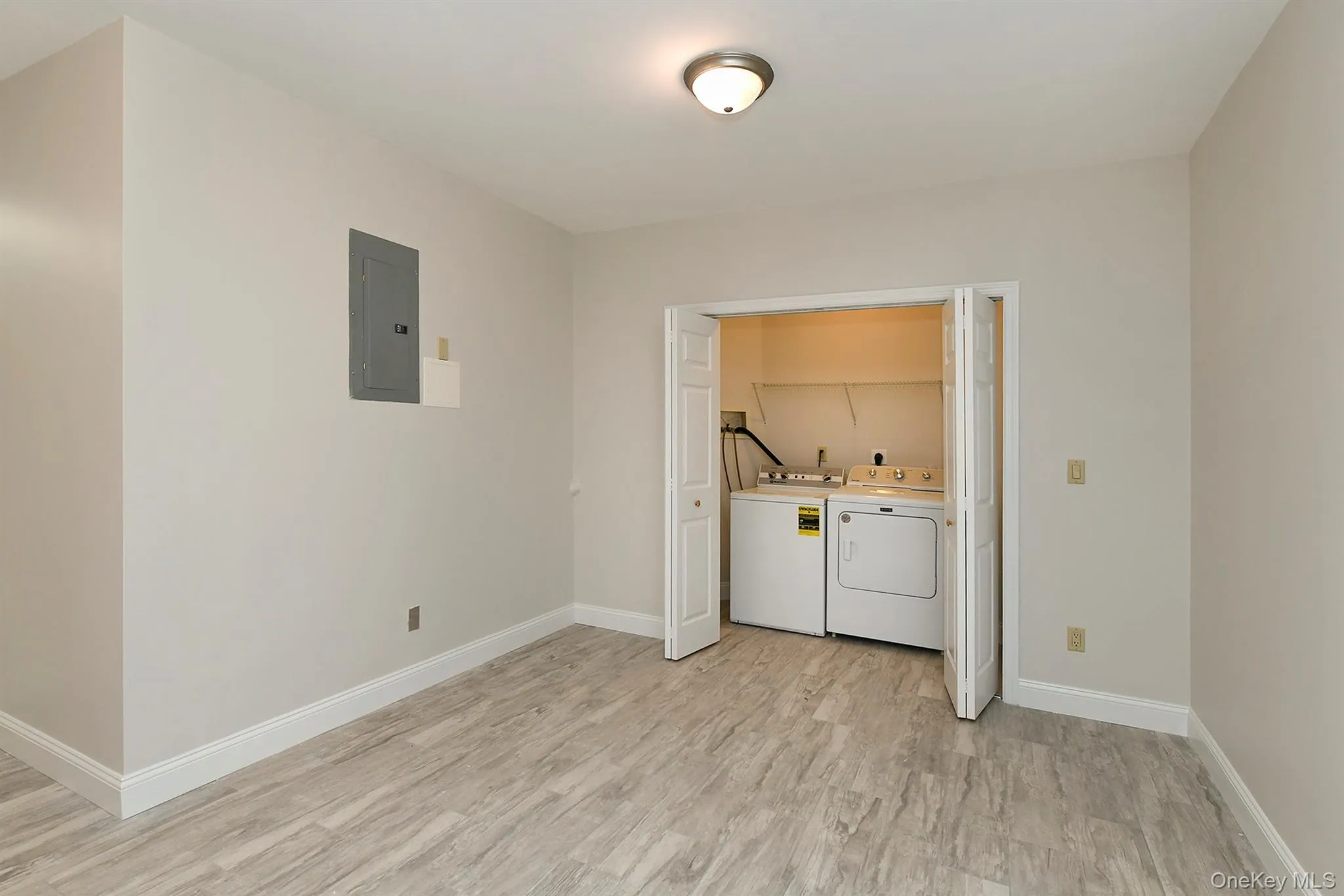 39 Nesaquake Avenue, North Hempstead, NY, 3 Bedrooms Bedrooms, 7 Rooms Rooms,2 BathroomsBathrooms,Residential Lease,For Rent,Nesaquake,0,1038210 39 Nesaquake Avenue, North Hempstead, NY, 3 Bedrooms Bedrooms, 7 Rooms Rooms,2 BathroomsBathrooms,Residential Lease,For Rent,Nesaquake,0,1038210