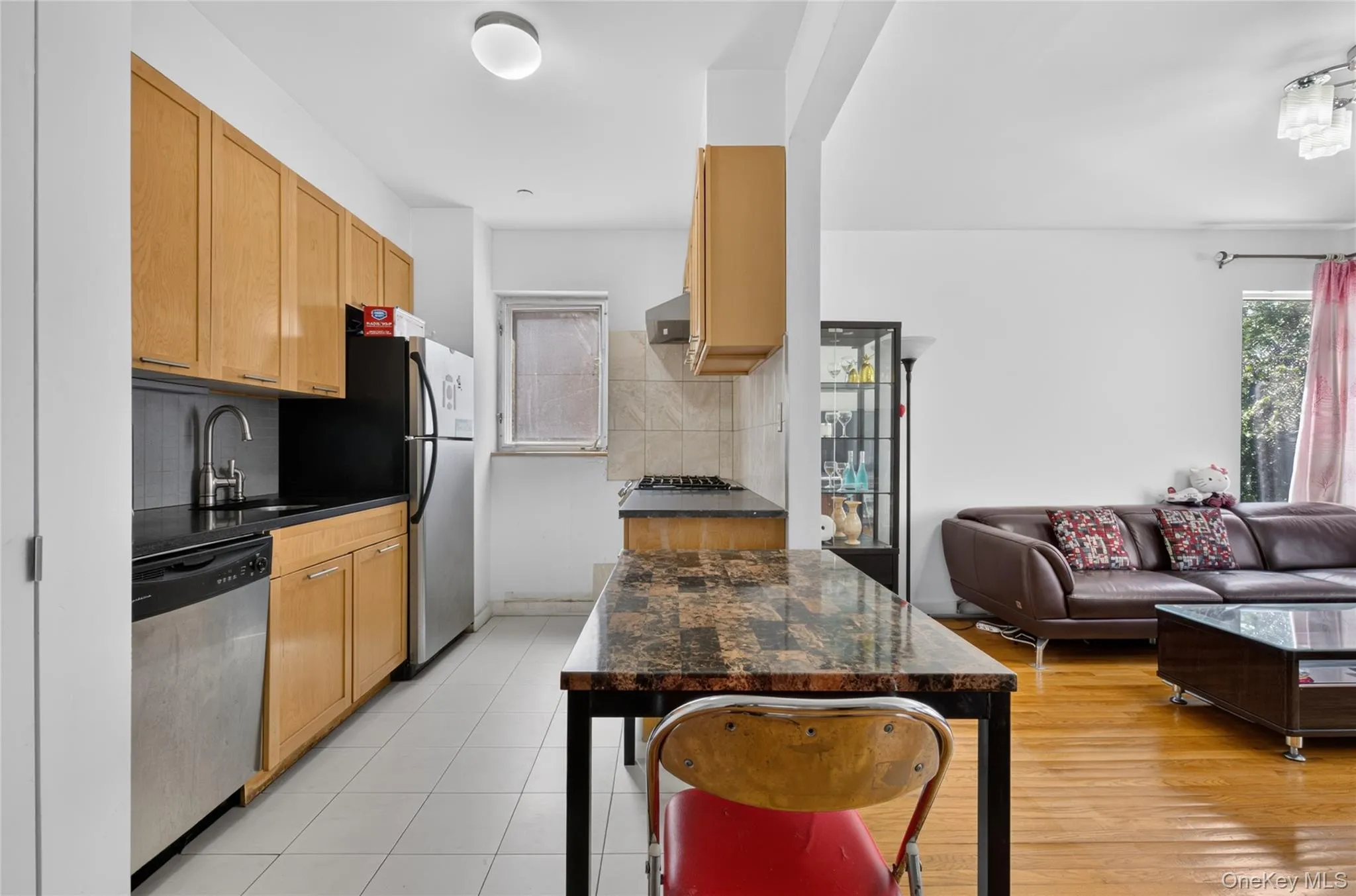 71-28 163rd Street, New York, NY, 2 Bedrooms Bedrooms, 6 Rooms Rooms,2 BathroomsBathrooms,Residential,For Rent,163rd,0,1038213 71-28 163rd Street, New York, NY, 2 Bedrooms Bedrooms, 6 Rooms Rooms,2 BathroomsBathrooms,Residential,For Rent,163rd,0,1038213