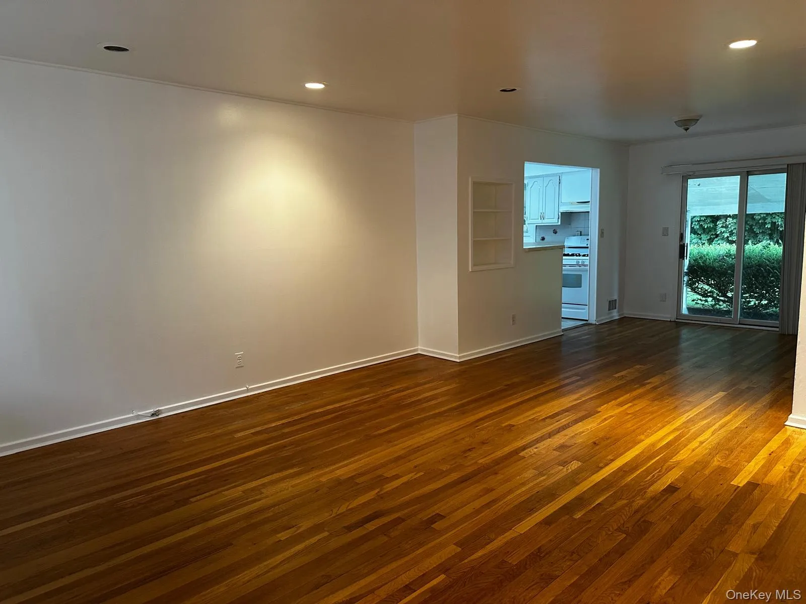 46 Haverford, Oyster Bay, NY, 4 Bedrooms Bedrooms, 7 Rooms Rooms,2 BathroomsBathrooms,Residential Lease,For Rent,Haverford,0,1038216 46 Haverford, Oyster Bay, NY, 4 Bedrooms Bedrooms, 7 Rooms Rooms,2 BathroomsBathrooms,Residential Lease,For Rent,Haverford,0,1038216