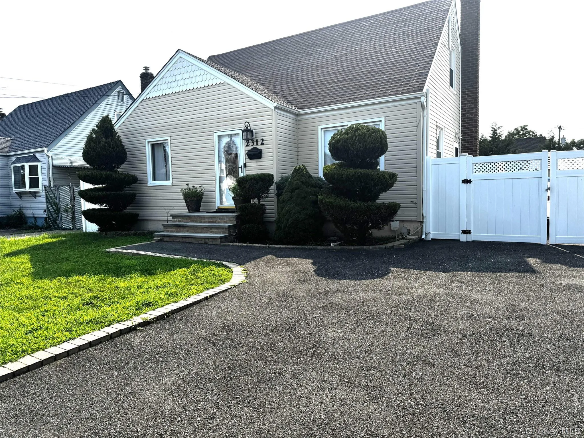 2312 Maple Street, Hempstead, NY, 3 Bedrooms Bedrooms, 8 Rooms Rooms,2 BathroomsBathrooms,Residential,For Rent,Maple,0,1038223 2312 Maple Street, Hempstead, NY, 3 Bedrooms Bedrooms, 8 Rooms Rooms,2 BathroomsBathrooms,Residential,For Rent,Maple,0,1038223
