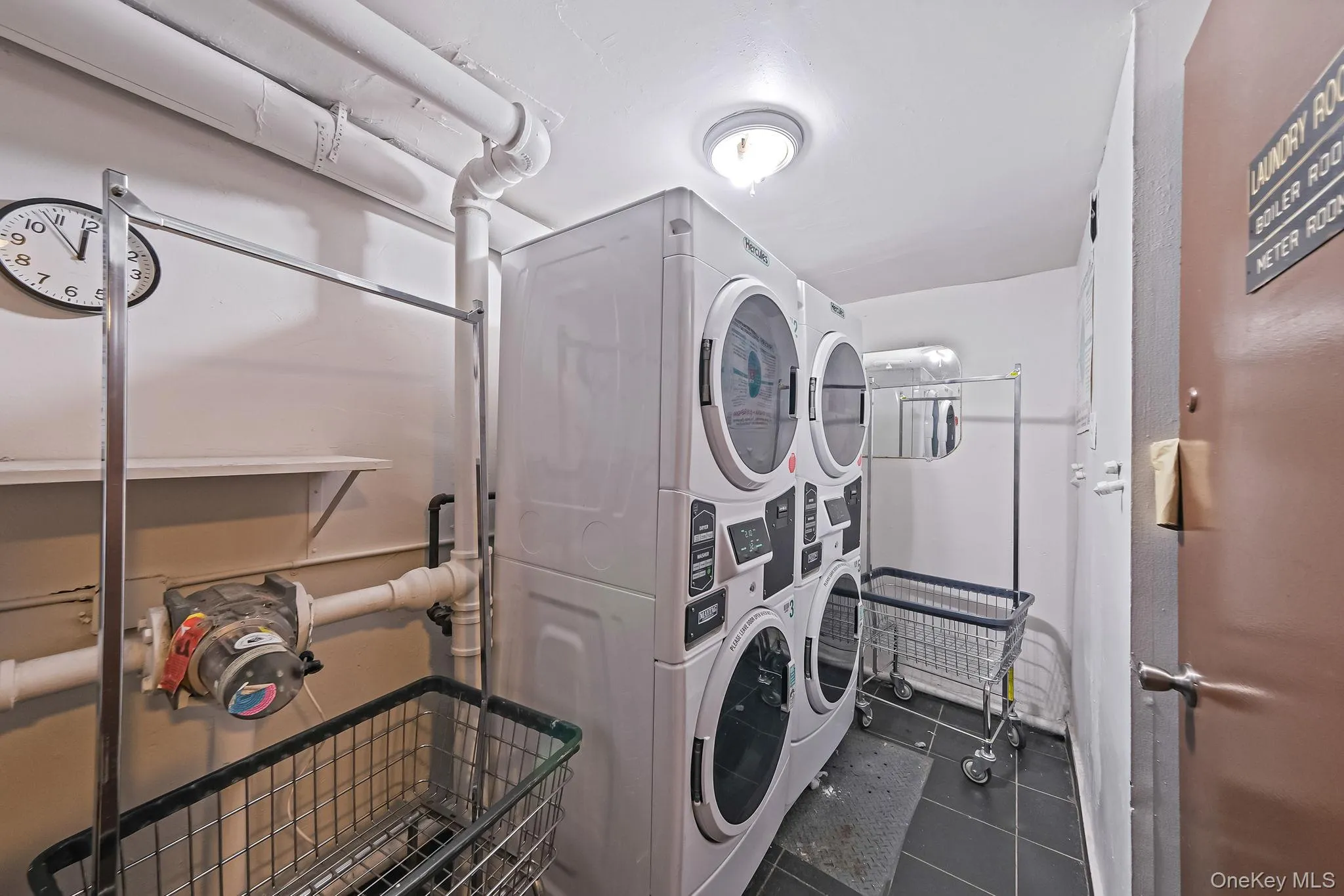 403 87th Street, New York, NY, 1 Bedroom Bedrooms, 4 Rooms Rooms,1 BathroomBathrooms,Residential,For Rent,87th,0,1038226 403 87th Street, New York, NY, 1 Bedroom Bedrooms, 4 Rooms Rooms,1 BathroomBathrooms,Residential,For Rent,87th,0,1038226