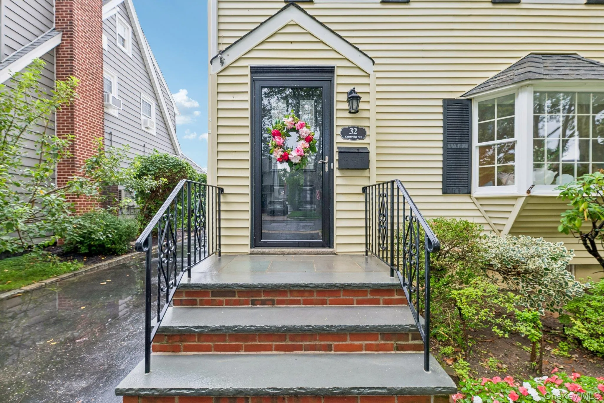 32 Cambridge Avenue, Hempstead, NY, 3 Bedrooms Bedrooms, 7 Rooms Rooms,1 BathroomBathrooms,Residential,For Rent,Cambridge,0,1038227 32 Cambridge Avenue, Hempstead, NY, 3 Bedrooms Bedrooms, 7 Rooms Rooms,1 BathroomBathrooms,Residential,For Rent,Cambridge,0,1038227