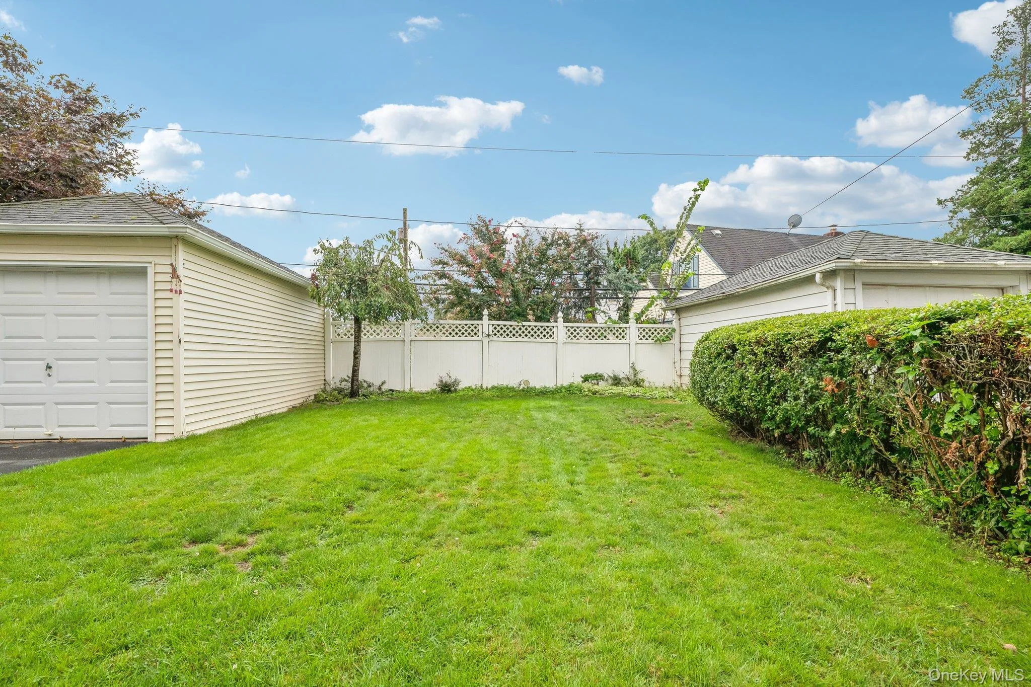 32 Cambridge Avenue, Hempstead, NY, 3 Bedrooms Bedrooms, 7 Rooms Rooms,1 BathroomBathrooms,Residential,For Rent,Cambridge,0,1038227 32 Cambridge Avenue, Hempstead, NY, 3 Bedrooms Bedrooms, 7 Rooms Rooms,1 BathroomBathrooms,Residential,For Rent,Cambridge,0,1038227