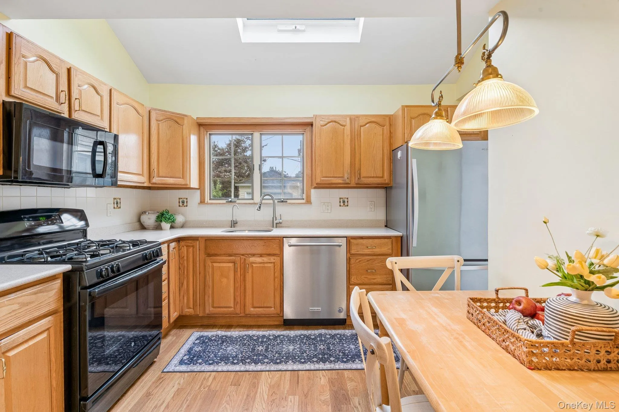 32 Cambridge Avenue, Hempstead, NY, 3 Bedrooms Bedrooms, 7 Rooms Rooms,1 BathroomBathrooms,Residential,For Rent,Cambridge,0,1038227 32 Cambridge Avenue, Hempstead, NY, 3 Bedrooms Bedrooms, 7 Rooms Rooms,1 BathroomBathrooms,Residential,For Rent,Cambridge,0,1038227
