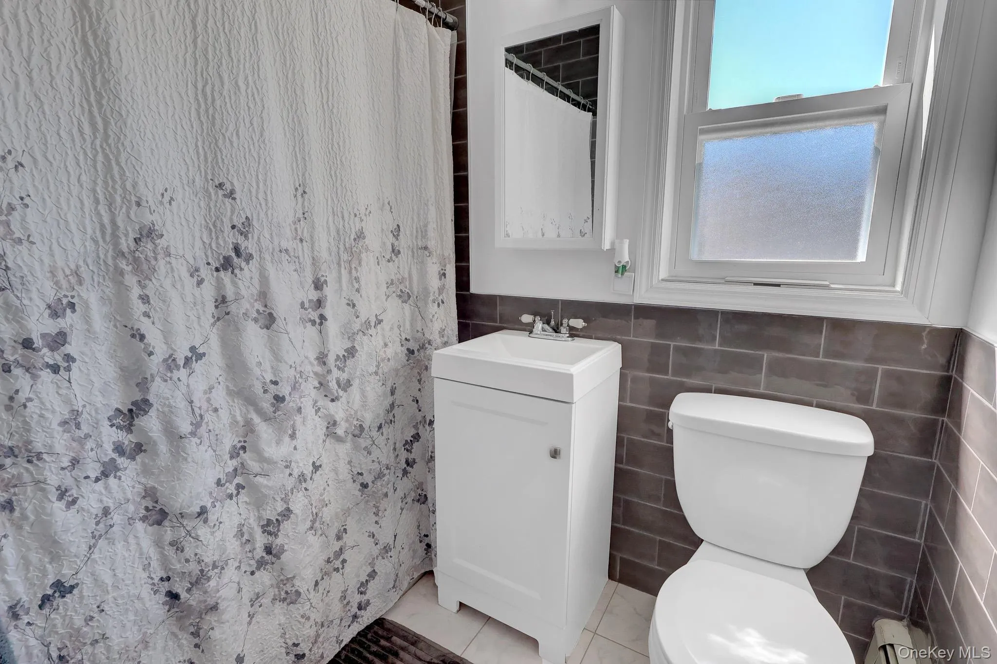 86 Cardinal Lane, Islip, NY, 1 Bedroom Bedrooms, 3 Rooms Rooms,1 BathroomBathrooms,Residential,For Rent,Cardinal,0,1038229 86 Cardinal Lane, Islip, NY, 1 Bedroom Bedrooms, 3 Rooms Rooms,1 BathroomBathrooms,Residential,For Rent,Cardinal,0,1038229
