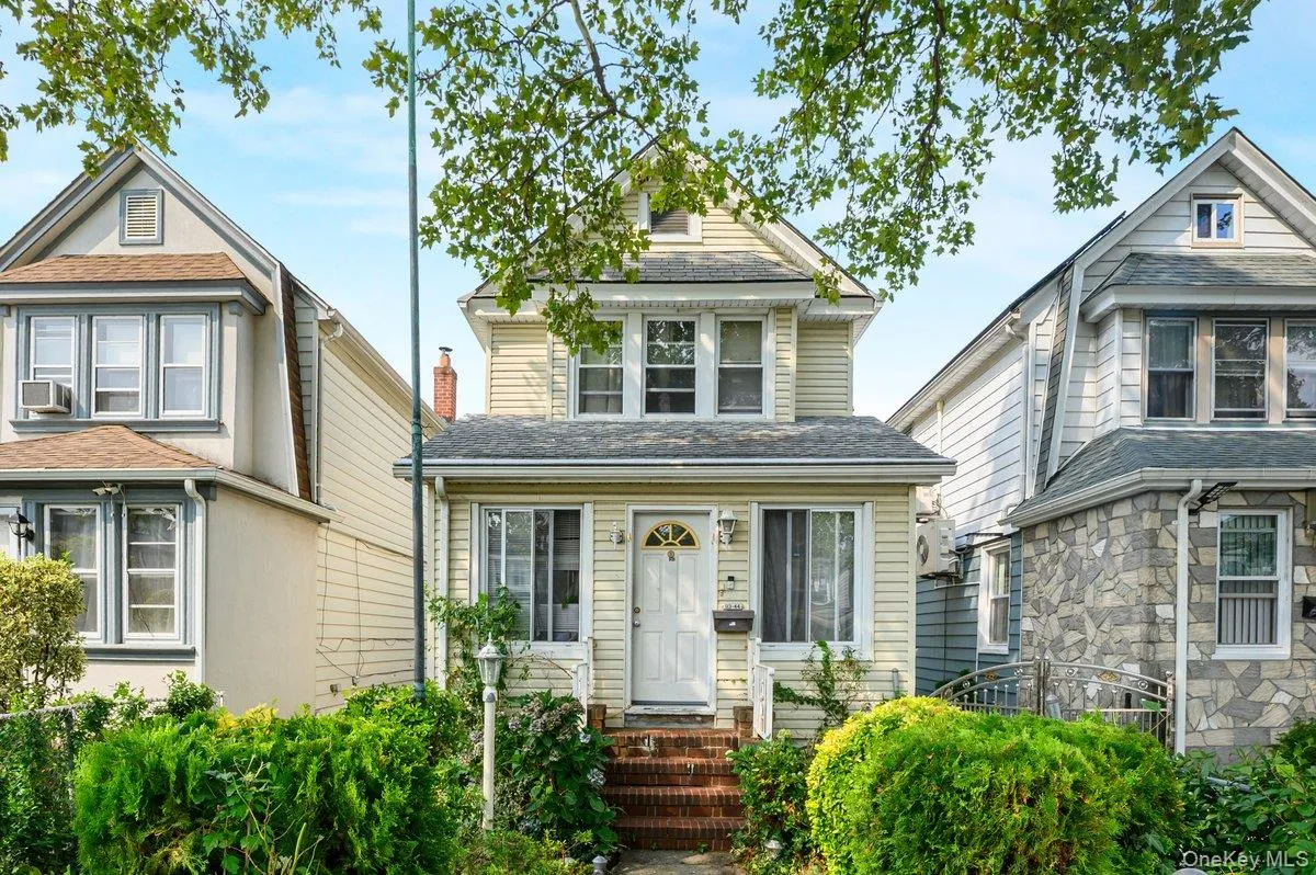9344 Vanderveer Street, New York, NY, 3 Bedrooms Bedrooms, 7 Rooms Rooms,2 BathroomsBathrooms,Residential,For Rent,Vanderveer,0,1038231 9344 Vanderveer Street, New York, NY, 3 Bedrooms Bedrooms, 7 Rooms Rooms,2 BathroomsBathrooms,Residential,For Rent,Vanderveer,0,1038231