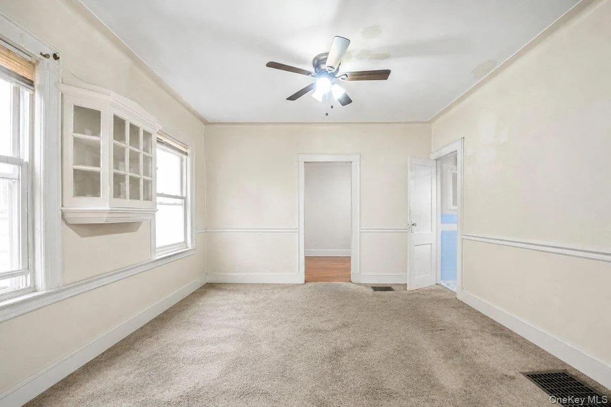 9344 Vanderveer Street, New York, NY, 3 Bedrooms Bedrooms, 7 Rooms Rooms,2 BathroomsBathrooms,Residential,For Rent,Vanderveer,0,1038231 9344 Vanderveer Street, New York, NY, 3 Bedrooms Bedrooms, 7 Rooms Rooms,2 BathroomsBathrooms,Residential,For Rent,Vanderveer,0,1038231