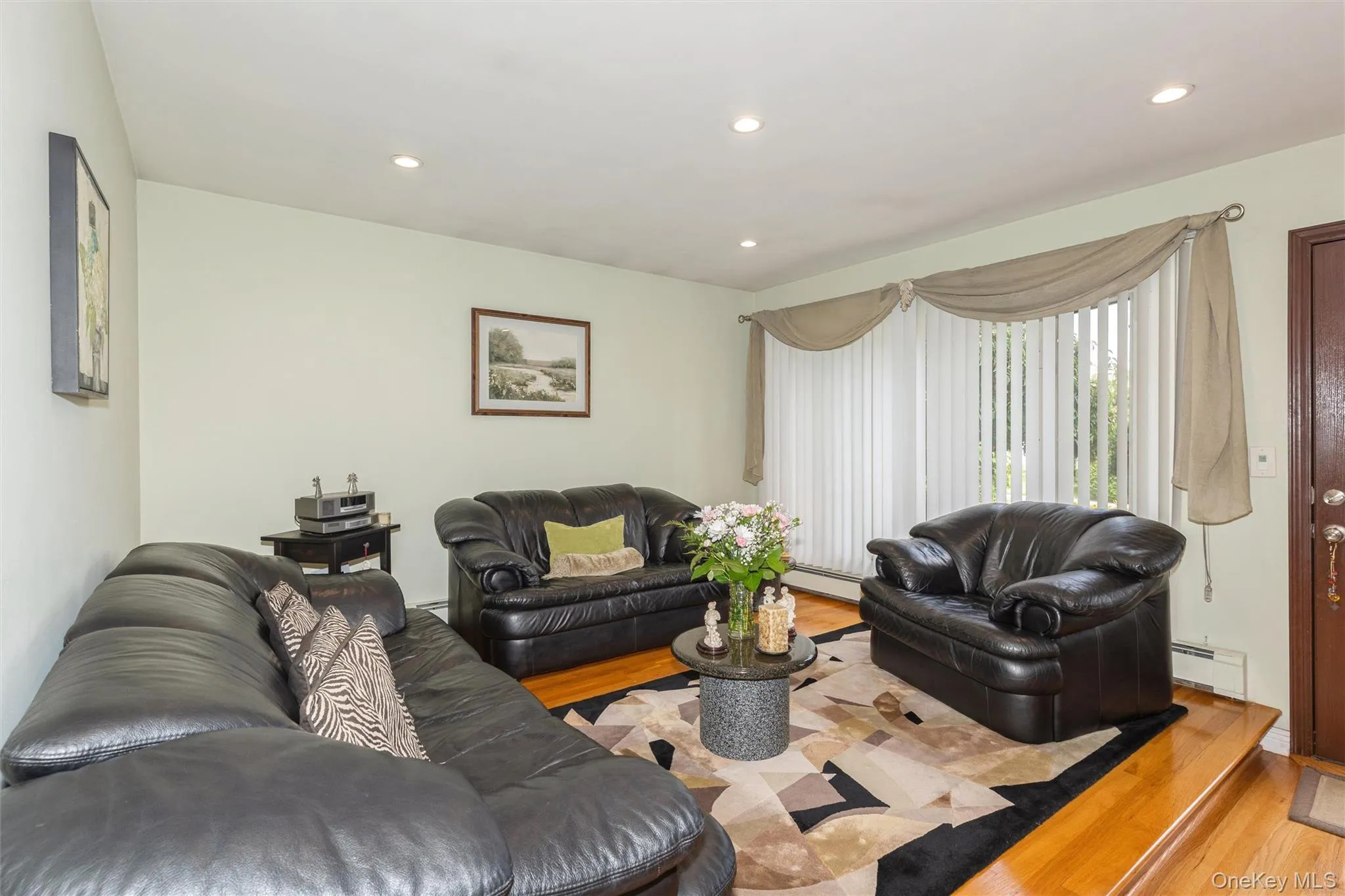 977 Third Avenue, Hempstead, NY, 5 Bedrooms Bedrooms, 8 Rooms Rooms,3 BathroomsBathrooms,Residential,For Rent,Third,0,1038232 977 Third Avenue, Hempstead, NY, 5 Bedrooms Bedrooms, 8 Rooms Rooms,3 BathroomsBathrooms,Residential,For Rent,Third,0,1038232