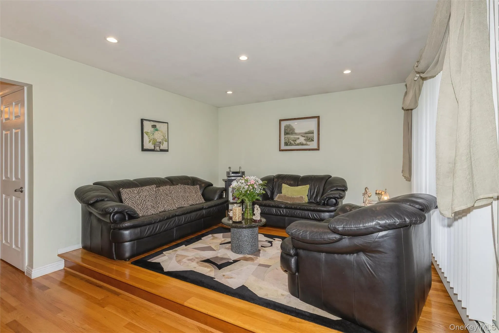 977 Third Avenue, Hempstead, NY, 5 Bedrooms Bedrooms, 8 Rooms Rooms,3 BathroomsBathrooms,Residential,For Rent,Third,0,1038232 977 Third Avenue, Hempstead, NY, 5 Bedrooms Bedrooms, 8 Rooms Rooms,3 BathroomsBathrooms,Residential,For Rent,Third,0,1038232