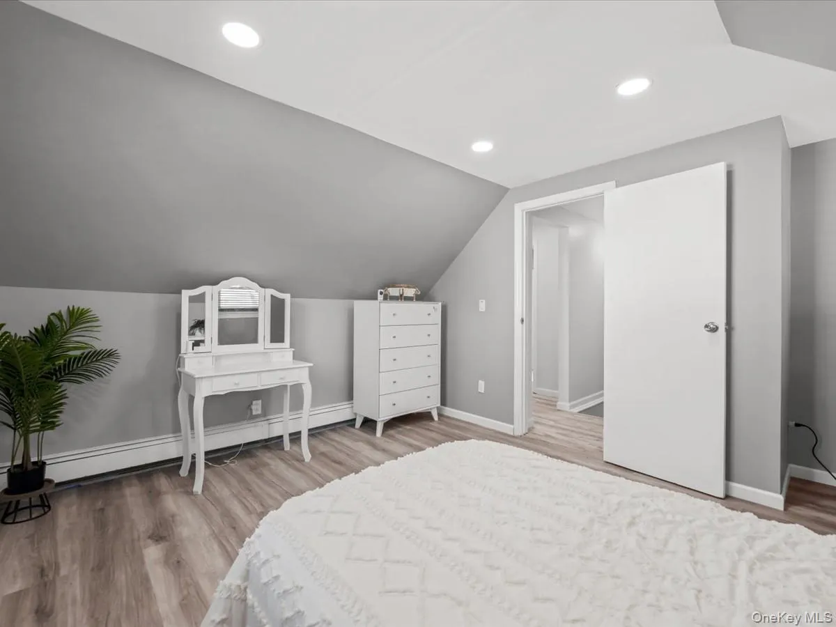 3437 2nd Street, Hempstead, NY, 4 Bedrooms Bedrooms, 7 Rooms Rooms,2 BathroomsBathrooms,Residential,For Rent,2nd,0,1038234 3437 2nd Street, Hempstead, NY, 4 Bedrooms Bedrooms, 7 Rooms Rooms,2 BathroomsBathrooms,Residential,For Rent,2nd,0,1038234