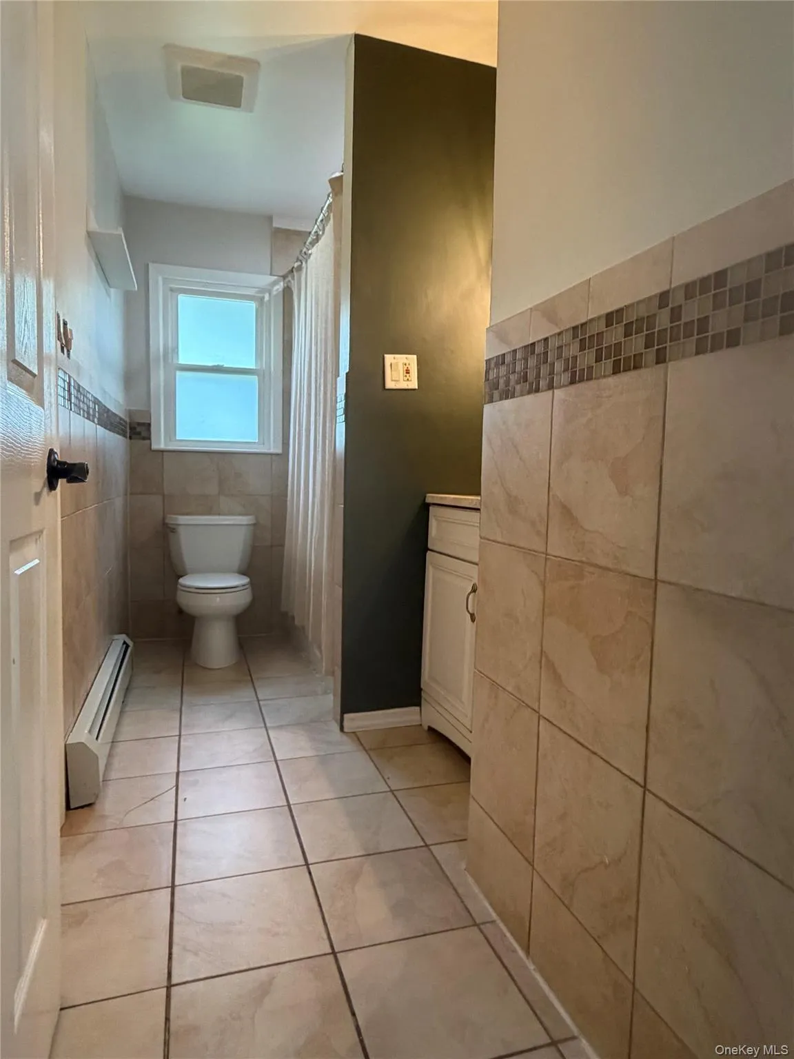 2 Cinder Road, Haverstraw, NY, 5 Bedrooms Bedrooms, 11 Rooms Rooms,2 BathroomsBathrooms,Residential,For Rent,Cinder,0,1038238 2 Cinder Road, Haverstraw, NY, 5 Bedrooms Bedrooms, 11 Rooms Rooms,2 BathroomsBathrooms,Residential,For Rent,Cinder,0,1038238