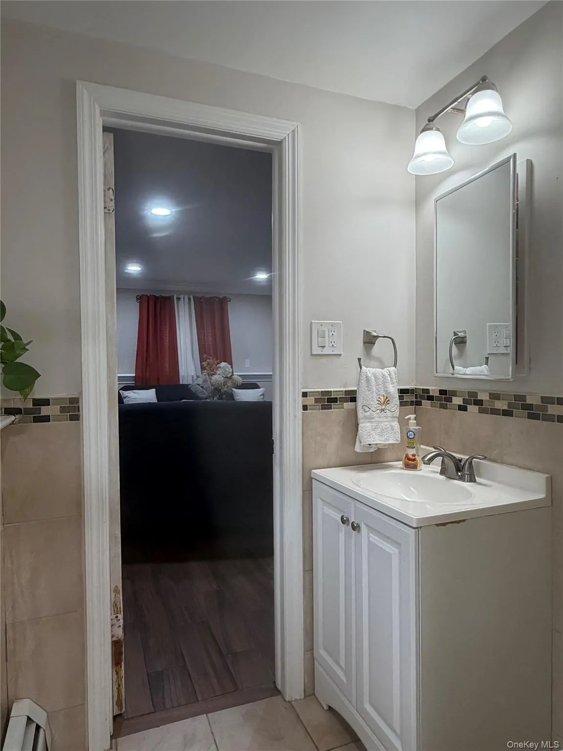 2 Cinder Road, Haverstraw, NY, 5 Bedrooms Bedrooms, 11 Rooms Rooms,2 BathroomsBathrooms,Residential,For Rent,Cinder,0,1038238 2 Cinder Road, Haverstraw, NY, 5 Bedrooms Bedrooms, 11 Rooms Rooms,2 BathroomsBathrooms,Residential,For Rent,Cinder,0,1038238