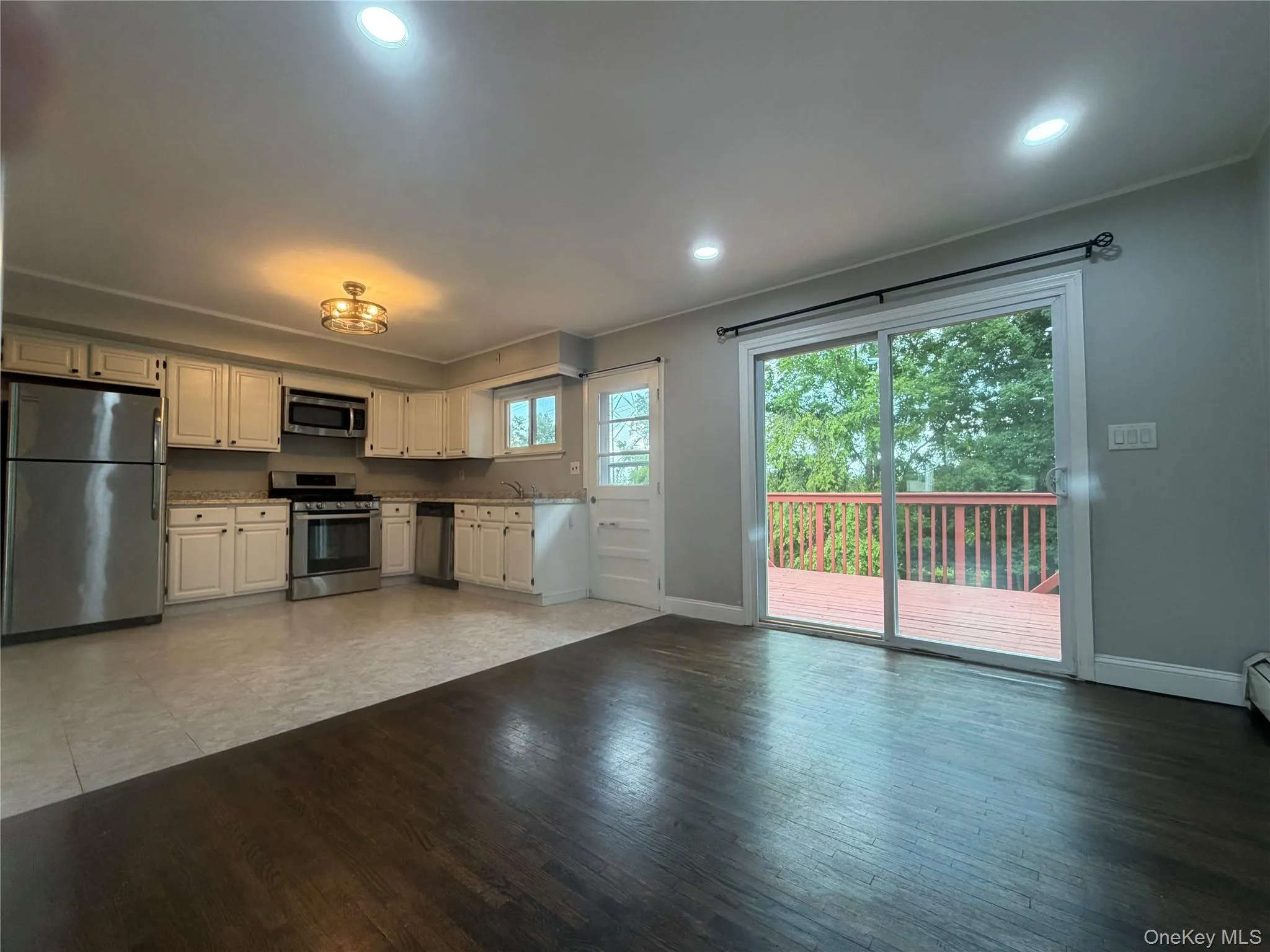 2 Cinder Road, Haverstraw, NY, 5 Bedrooms Bedrooms, 11 Rooms Rooms,2 BathroomsBathrooms,Residential,For Rent,Cinder,0,1038238 2 Cinder Road, Haverstraw, NY, 5 Bedrooms Bedrooms, 11 Rooms Rooms,2 BathroomsBathrooms,Residential,For Rent,Cinder,0,1038238