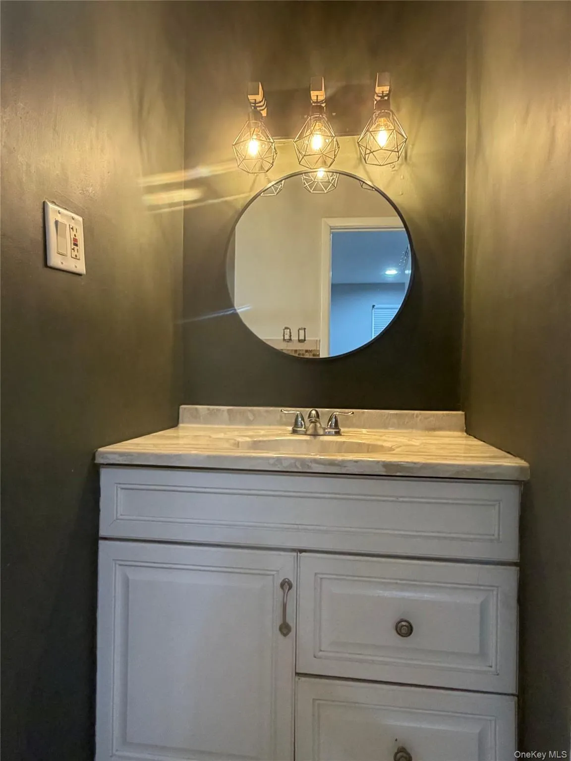 2 Cinder Road, Haverstraw, NY, 5 Bedrooms Bedrooms, 11 Rooms Rooms,2 BathroomsBathrooms,Residential,For Rent,Cinder,0,1038238 2 Cinder Road, Haverstraw, NY, 5 Bedrooms Bedrooms, 11 Rooms Rooms,2 BathroomsBathrooms,Residential,For Rent,Cinder,0,1038238