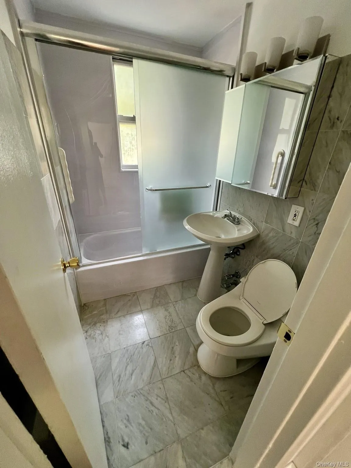 101 Carpenter Avenue, Bedford, NY, 2 Bedrooms Bedrooms, 6 Rooms Rooms,1 BathroomBathrooms,Residential,For Rent,Carpenter,0,1038239 101 Carpenter Avenue, Bedford, NY, 2 Bedrooms Bedrooms, 6 Rooms Rooms,1 BathroomBathrooms,Residential,For Rent,Carpenter,0,1038239