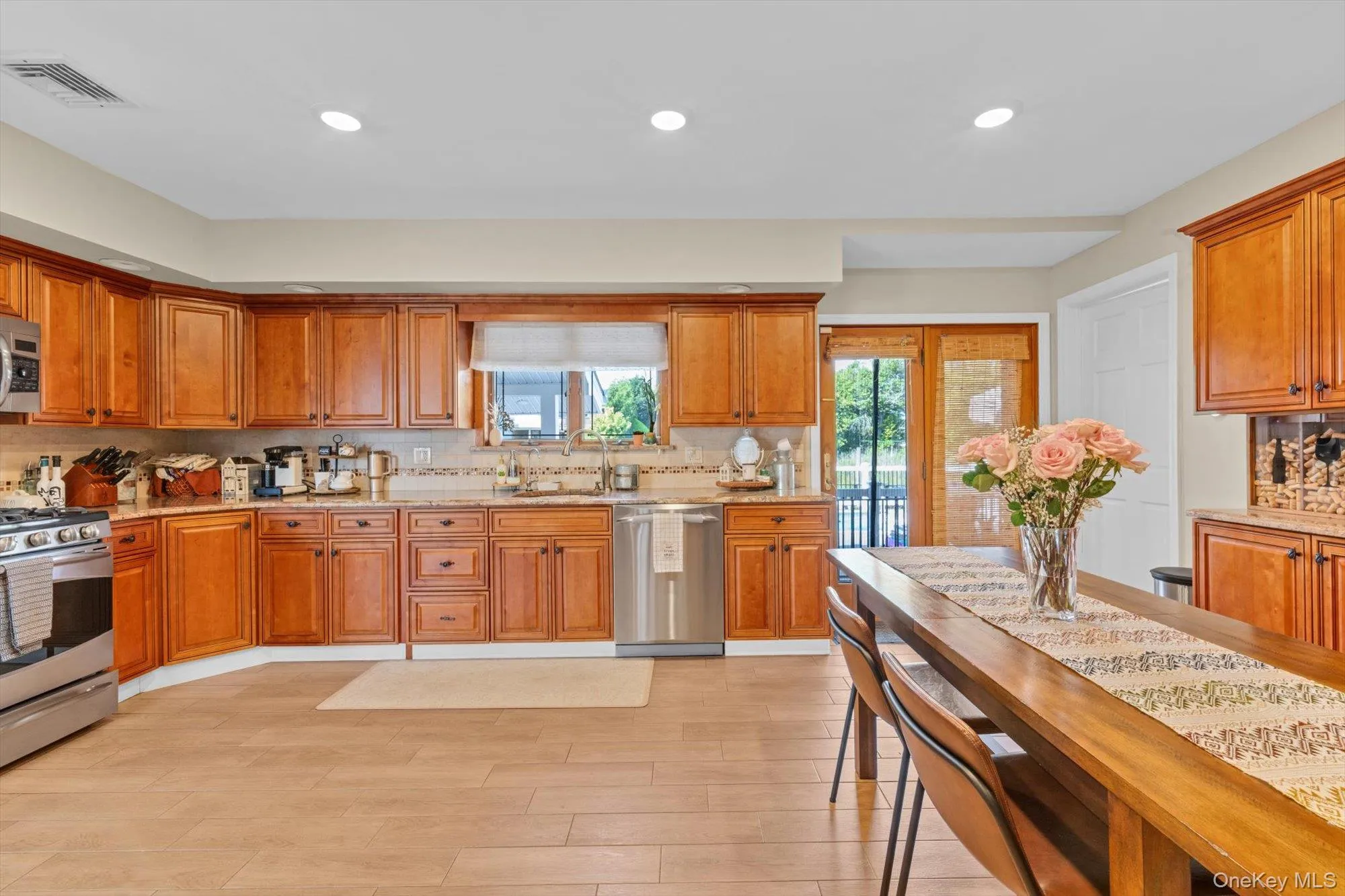 3290 Parkway Drive, Hempstead, NY, 4 Bedrooms Bedrooms, 10 Rooms Rooms,2 BathroomsBathrooms,Residential,For Rent,Parkway,0,1038245 3290 Parkway Drive, Hempstead, NY, 4 Bedrooms Bedrooms, 10 Rooms Rooms,2 BathroomsBathrooms,Residential,For Rent,Parkway,0,1038245
