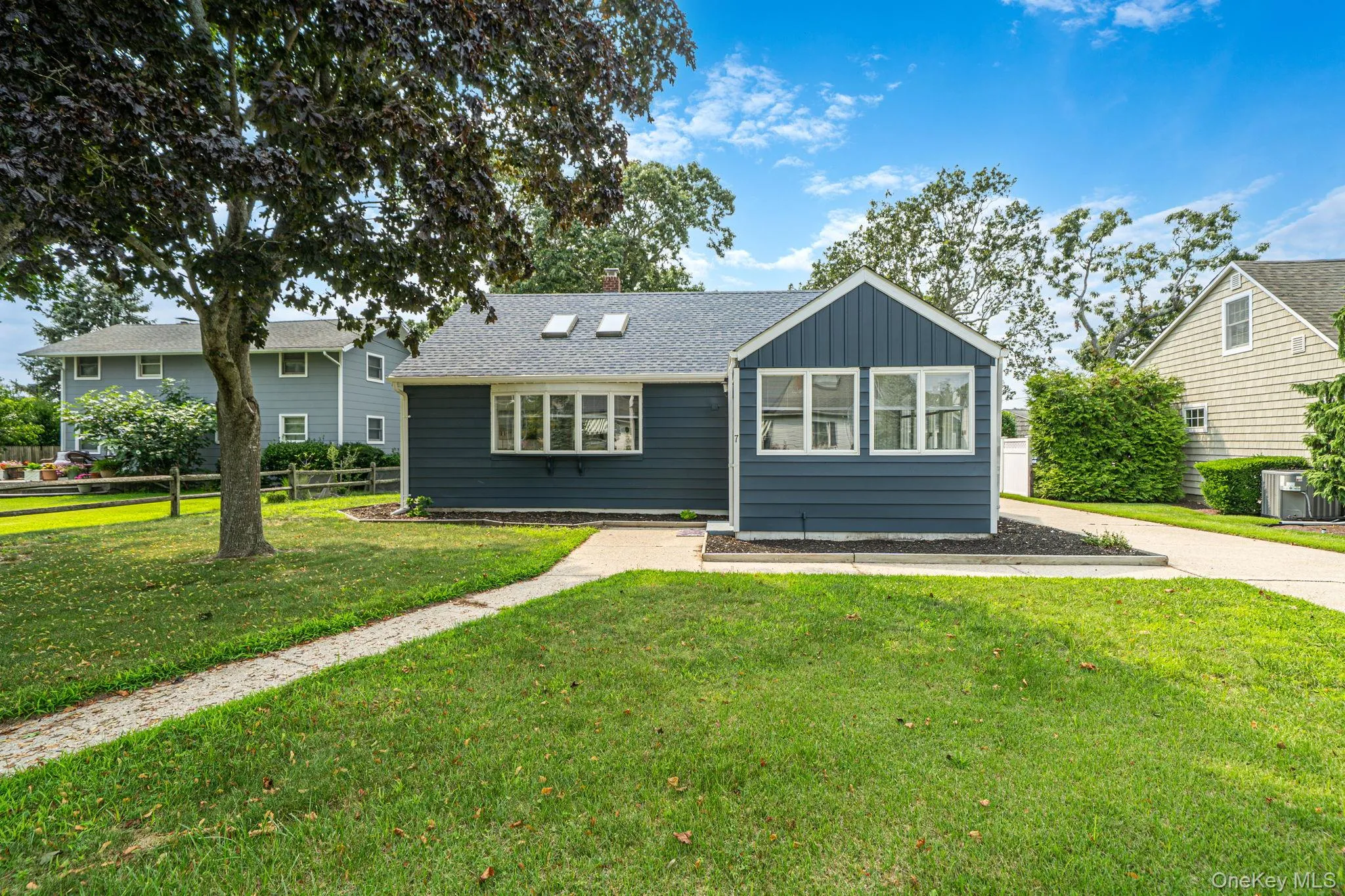 7 Oak Drive, Riverhead, NY, 2 Bedrooms Bedrooms, 7 Rooms Rooms,2 BathroomsBathrooms,Residential Lease,For Rent,Oak,0,1038246 7 Oak Drive, Riverhead, NY, 2 Bedrooms Bedrooms, 7 Rooms Rooms,2 BathroomsBathrooms,Residential Lease,For Rent,Oak,0,1038246