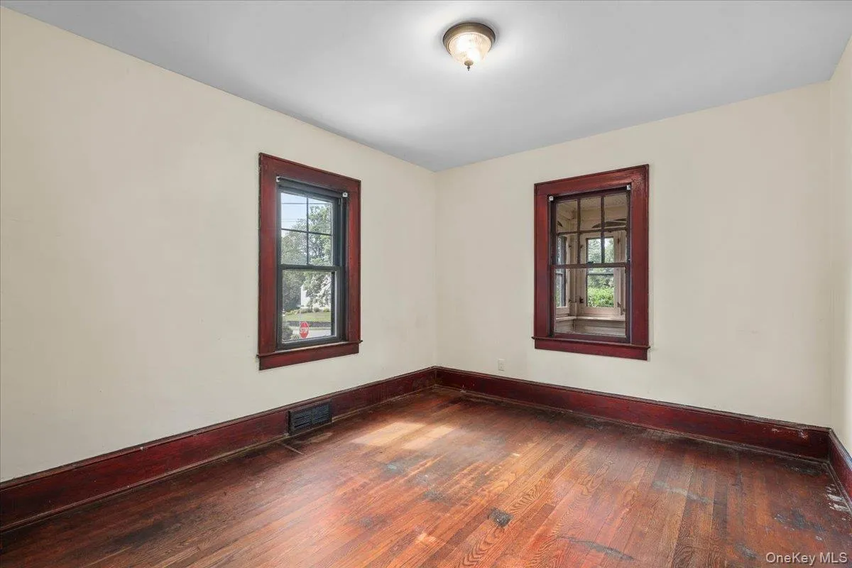 37 Yates Avenue, Poughkeepsie (town), NY, 2 Bedrooms Bedrooms, 5 Rooms Rooms,1 BathroomBathrooms,Residential Lease,For Rent,Yates,0,1038254 37 Yates Avenue, Poughkeepsie (town), NY, 2 Bedrooms Bedrooms, 5 Rooms Rooms,1 BathroomBathrooms,Residential Lease,For Rent,Yates,0,1038254