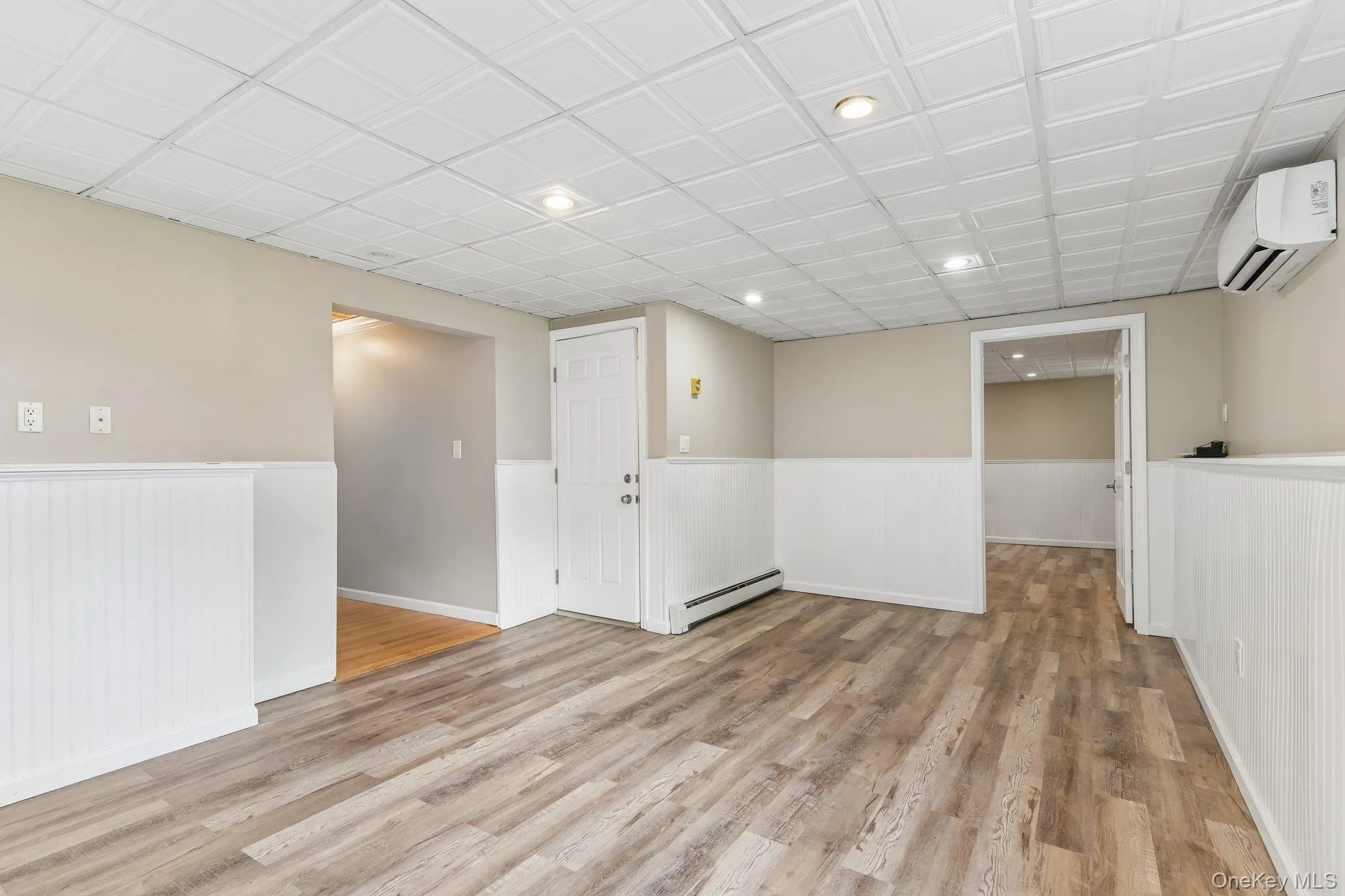 588 E. Long Beach Road, Smithtown, NY, 4 Bedrooms Bedrooms, 9 Rooms Rooms,3 BathroomsBathrooms,Residential,For Rent,E. Long Beach,0,1038256 588 E. Long Beach Road, Smithtown, NY, 4 Bedrooms Bedrooms, 9 Rooms Rooms,3 BathroomsBathrooms,Residential,For Rent,E. Long Beach,0,1038256