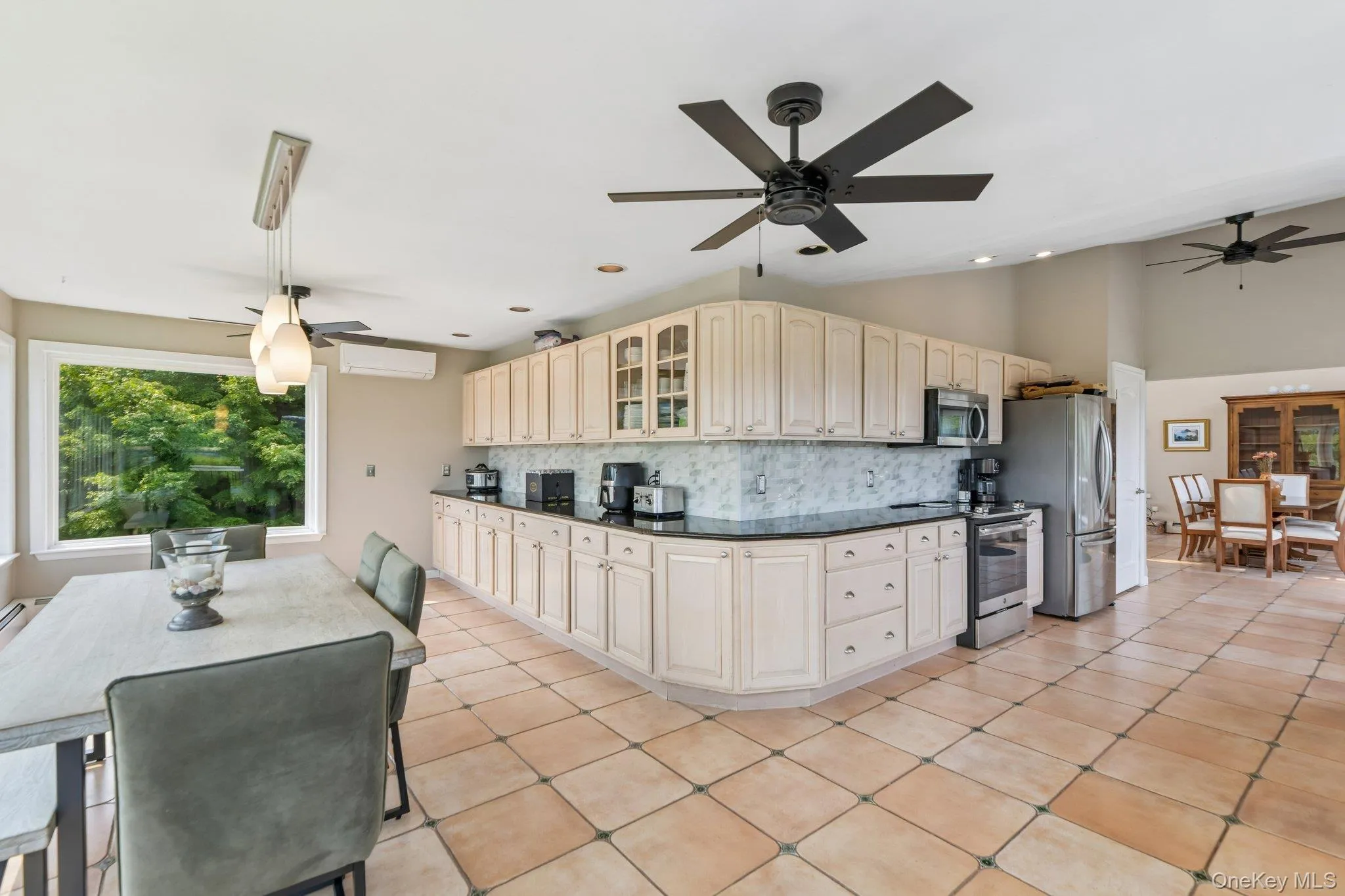 588 E. Long Beach Road, Smithtown, NY, 4 Bedrooms Bedrooms, 9 Rooms Rooms,3 BathroomsBathrooms,Residential,For Rent,E. Long Beach,0,1038256 588 E. Long Beach Road, Smithtown, NY, 4 Bedrooms Bedrooms, 9 Rooms Rooms,3 BathroomsBathrooms,Residential,For Rent,E. Long Beach,0,1038256