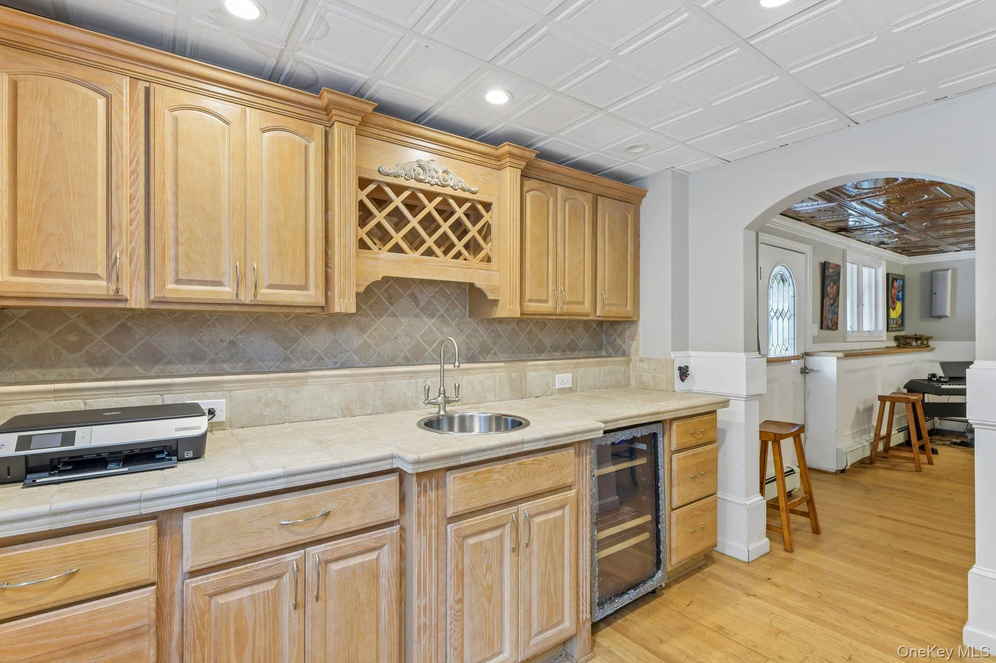 588 E. Long Beach Road, Smithtown, NY, 4 Bedrooms Bedrooms, 9 Rooms Rooms,3 BathroomsBathrooms,Residential,For Rent,E. Long Beach,0,1038256 588 E. Long Beach Road, Smithtown, NY, 4 Bedrooms Bedrooms, 9 Rooms Rooms,3 BathroomsBathrooms,Residential,For Rent,E. Long Beach,0,1038256