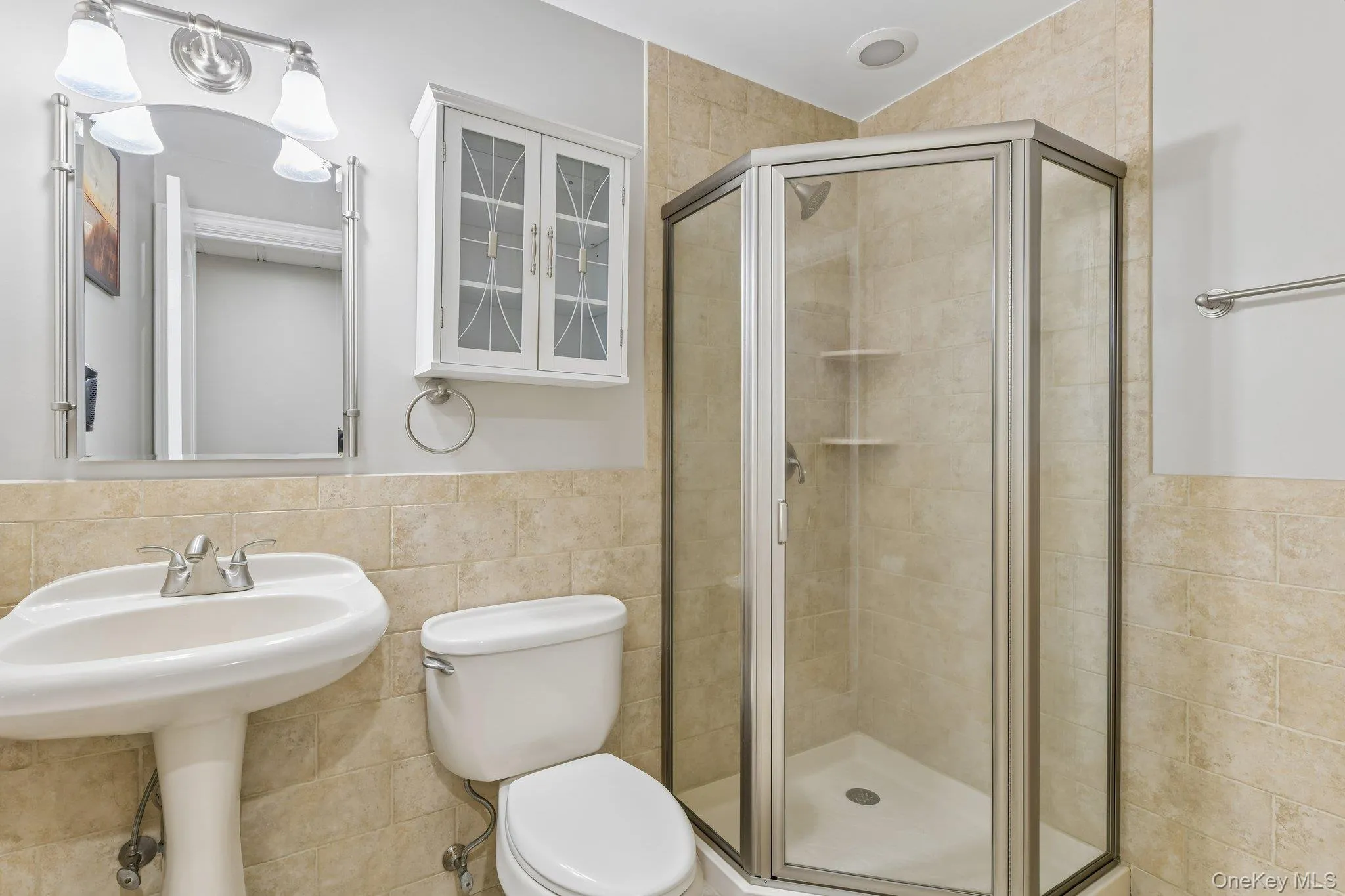 588 E. Long Beach Road, Smithtown, NY, 4 Bedrooms Bedrooms, 9 Rooms Rooms,3 BathroomsBathrooms,Residential,For Rent,E. Long Beach,0,1038256 588 E. Long Beach Road, Smithtown, NY, 4 Bedrooms Bedrooms, 9 Rooms Rooms,3 BathroomsBathrooms,Residential,For Rent,E. Long Beach,0,1038256