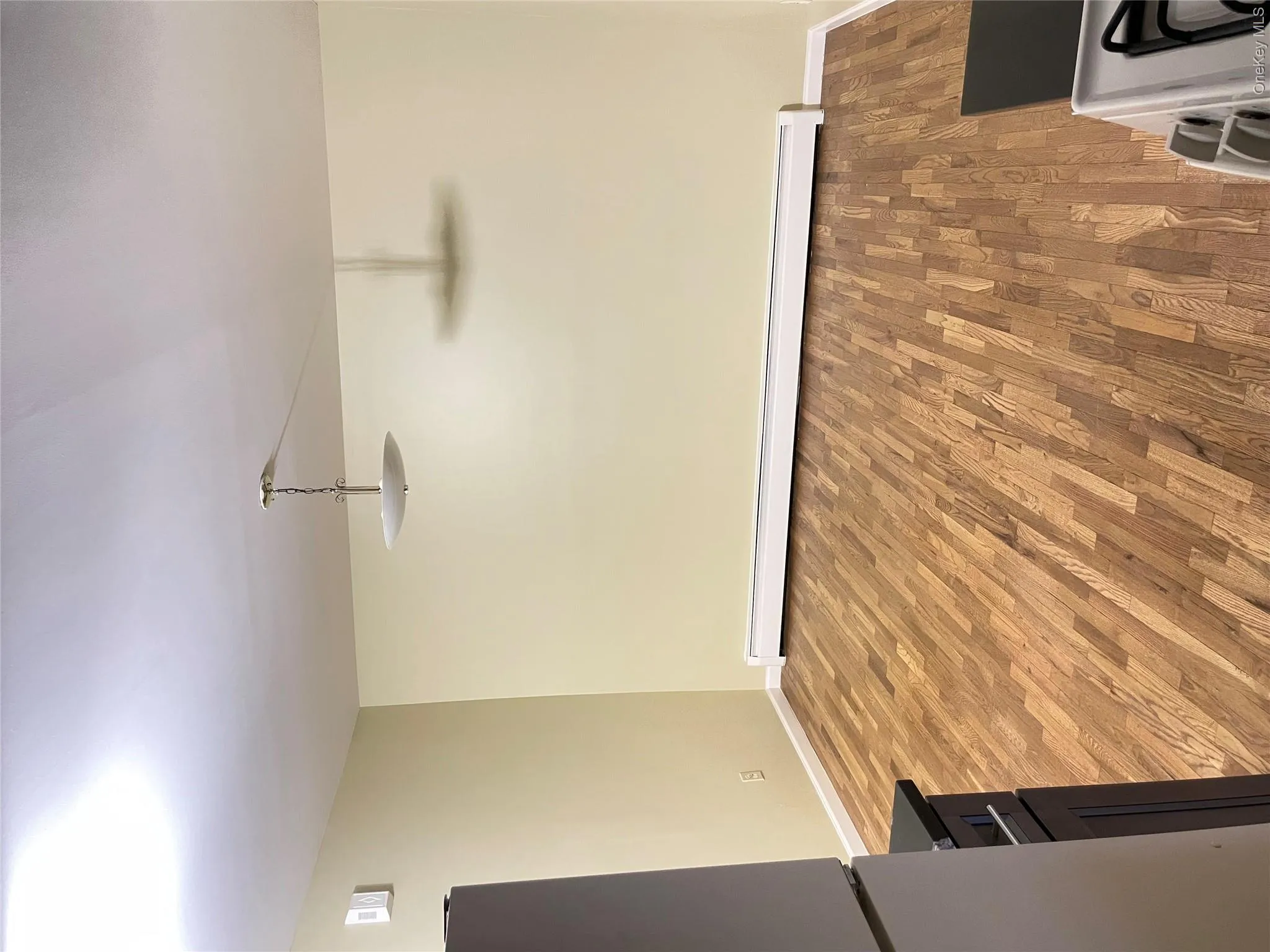 3435 Ely Avenue, New York, NY, 3 Bedrooms Bedrooms, 7 Rooms Rooms,1 BathroomBathrooms,Residential Lease,For Rent,Ely,0,1038261 3435 Ely Avenue, New York, NY, 3 Bedrooms Bedrooms, 7 Rooms Rooms,1 BathroomBathrooms,Residential Lease,For Rent,Ely,0,1038261