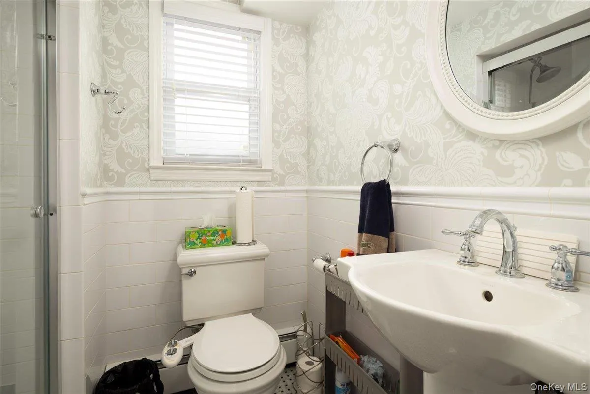 19 Jerold Street, Oyster Bay, NY, 3 Bedrooms Bedrooms, 9 Rooms Rooms,1 BathroomBathrooms,Residential,For Rent,Jerold,0,1038262 19 Jerold Street, Oyster Bay, NY, 3 Bedrooms Bedrooms, 9 Rooms Rooms,1 BathroomBathrooms,Residential,For Rent,Jerold,0,1038262
