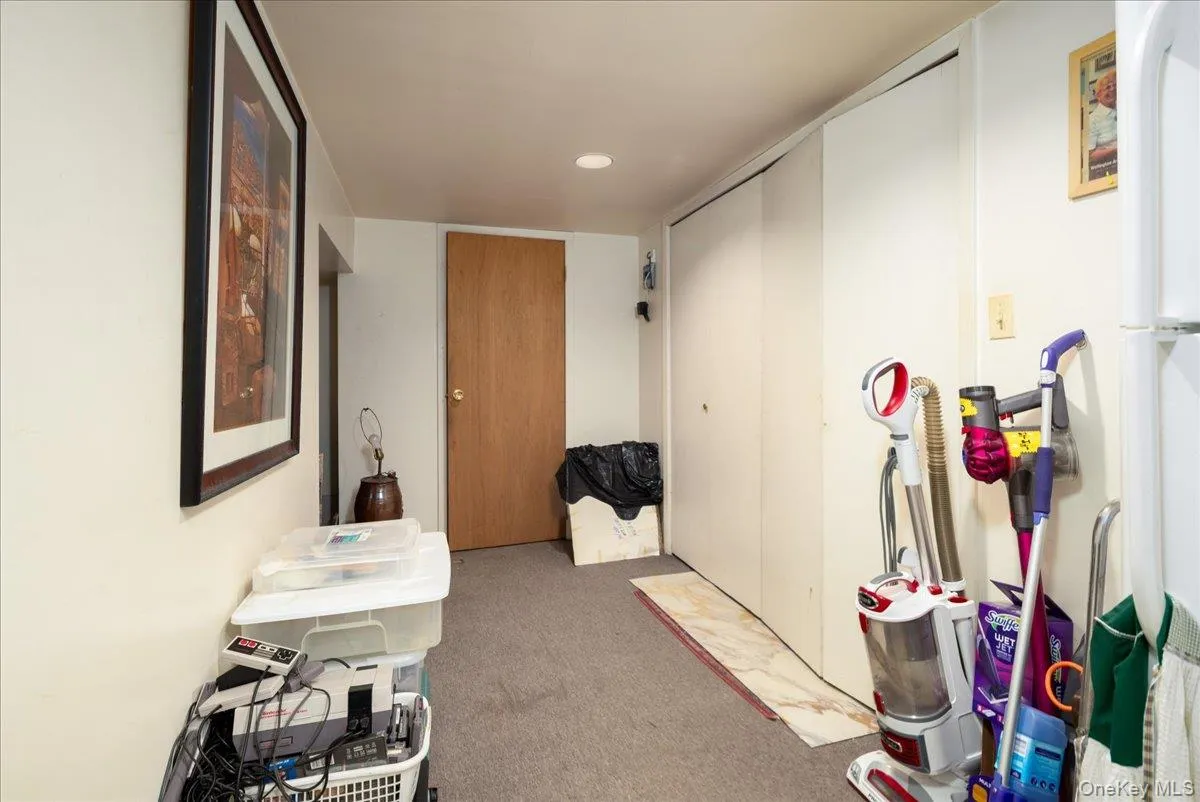 19 Jerold Street, Oyster Bay, NY, 3 Bedrooms Bedrooms, 9 Rooms Rooms,1 BathroomBathrooms,Residential,For Rent,Jerold,0,1038262 19 Jerold Street, Oyster Bay, NY, 3 Bedrooms Bedrooms, 9 Rooms Rooms,1 BathroomBathrooms,Residential,For Rent,Jerold,0,1038262