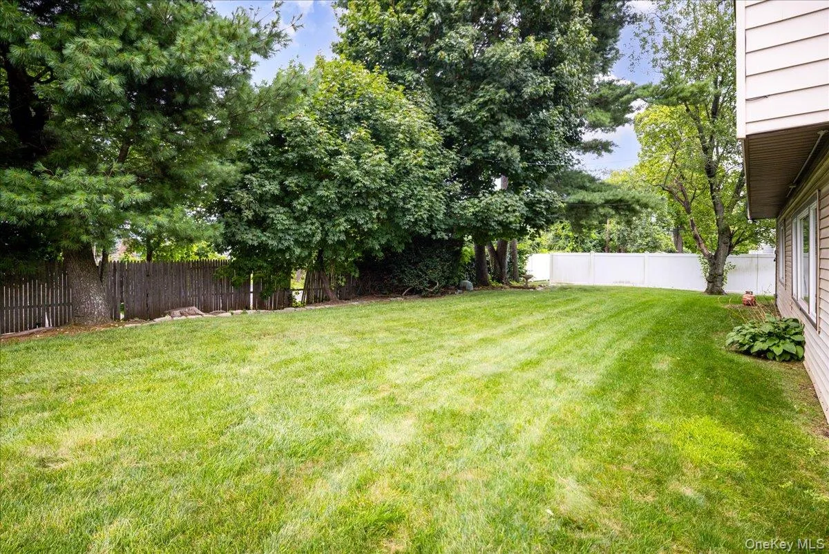 19 Jerold Street, Oyster Bay, NY, 3 Bedrooms Bedrooms, 9 Rooms Rooms,1 BathroomBathrooms,Residential,For Rent,Jerold,0,1038262 19 Jerold Street, Oyster Bay, NY, 3 Bedrooms Bedrooms, 9 Rooms Rooms,1 BathroomBathrooms,Residential,For Rent,Jerold,0,1038262
