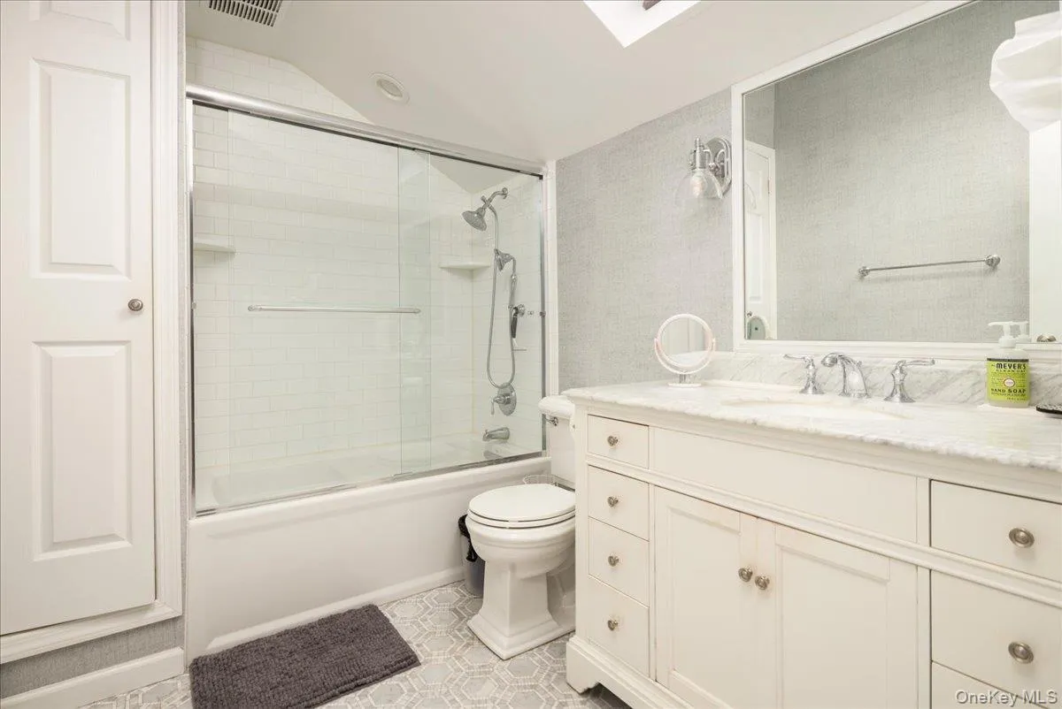 19 Jerold Street, Oyster Bay, NY, 3 Bedrooms Bedrooms, 9 Rooms Rooms,1 BathroomBathrooms,Residential,For Rent,Jerold,0,1038262 19 Jerold Street, Oyster Bay, NY, 3 Bedrooms Bedrooms, 9 Rooms Rooms,1 BathroomBathrooms,Residential,For Rent,Jerold,0,1038262