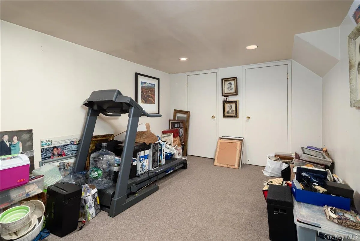 19 Jerold Street, Oyster Bay, NY, 3 Bedrooms Bedrooms, 9 Rooms Rooms,1 BathroomBathrooms,Residential,For Rent,Jerold,0,1038262 19 Jerold Street, Oyster Bay, NY, 3 Bedrooms Bedrooms, 9 Rooms Rooms,1 BathroomBathrooms,Residential,For Rent,Jerold,0,1038262