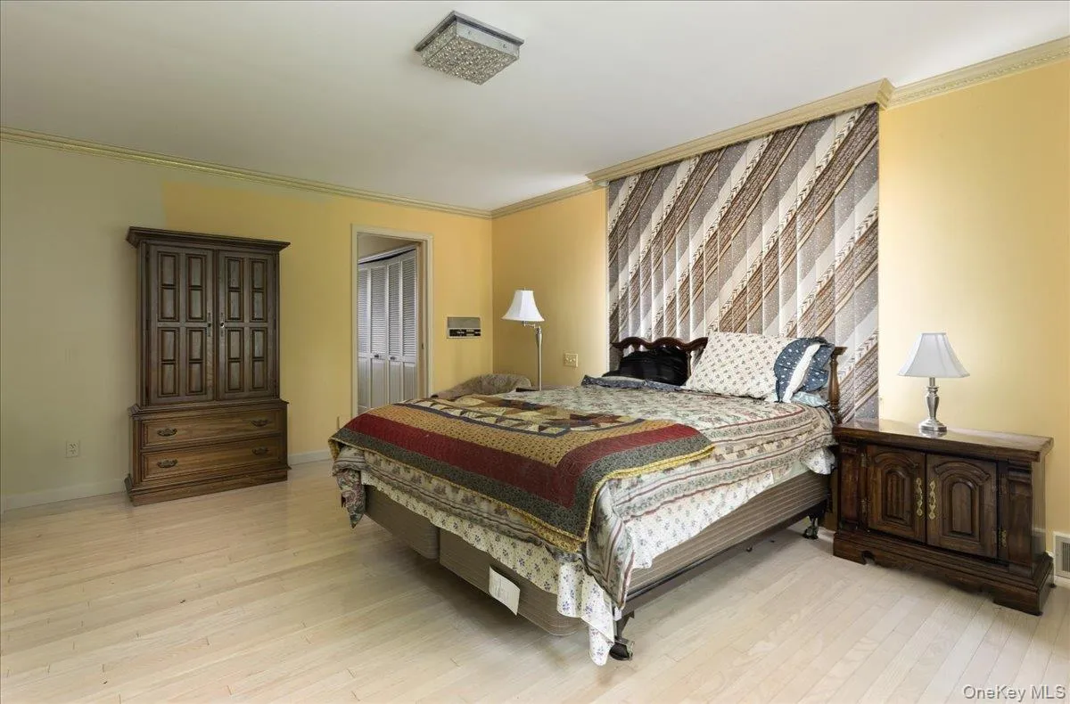 3 The Moor, Islip, NY, 4 Bedrooms Bedrooms, 11 Rooms Rooms,4 BathroomsBathrooms,Residential,For Rent,The Moor,0,1038263 3 The Moor, Islip, NY, 4 Bedrooms Bedrooms, 11 Rooms Rooms,4 BathroomsBathrooms,Residential,For Rent,The Moor,0,1038263