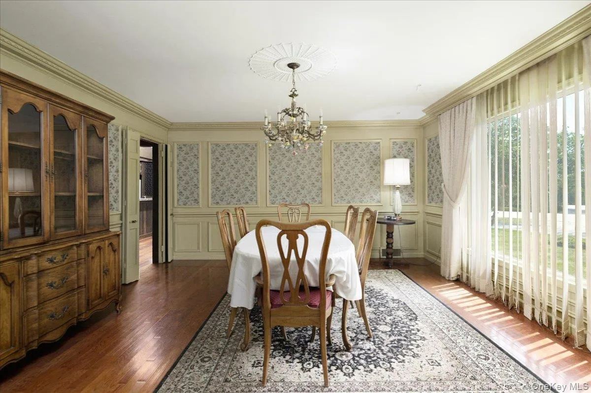 3 The Moor, Islip, NY, 4 Bedrooms Bedrooms, 11 Rooms Rooms,4 BathroomsBathrooms,Residential,For Rent,The Moor,0,1038263 3 The Moor, Islip, NY, 4 Bedrooms Bedrooms, 11 Rooms Rooms,4 BathroomsBathrooms,Residential,For Rent,The Moor,0,1038263