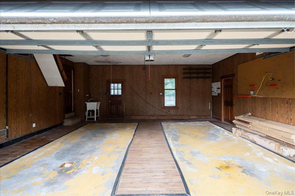 3 The Moor, Islip, NY, 4 Bedrooms Bedrooms, 11 Rooms Rooms,4 BathroomsBathrooms,Residential,For Rent,The Moor,0,1038263 3 The Moor, Islip, NY, 4 Bedrooms Bedrooms, 11 Rooms Rooms,4 BathroomsBathrooms,Residential,For Rent,The Moor,0,1038263