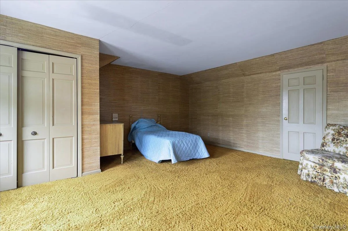 3 The Moor, Islip, NY, 4 Bedrooms Bedrooms, 11 Rooms Rooms,4 BathroomsBathrooms,Residential,For Rent,The Moor,0,1038263 3 The Moor, Islip, NY, 4 Bedrooms Bedrooms, 11 Rooms Rooms,4 BathroomsBathrooms,Residential,For Rent,The Moor,0,1038263