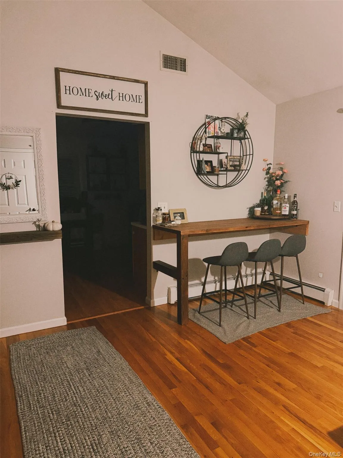 39 Blooms Corners Road, Warwick (town), NY, 2 Bedrooms Bedrooms, 6 Rooms Rooms,1 BathroomBathrooms,Residential Lease,For Rent,Blooms Corners,0,1038266 39 Blooms Corners Road, Warwick (town), NY, 2 Bedrooms Bedrooms, 6 Rooms Rooms,1 BathroomBathrooms,Residential Lease,For Rent,Blooms Corners,0,1038266