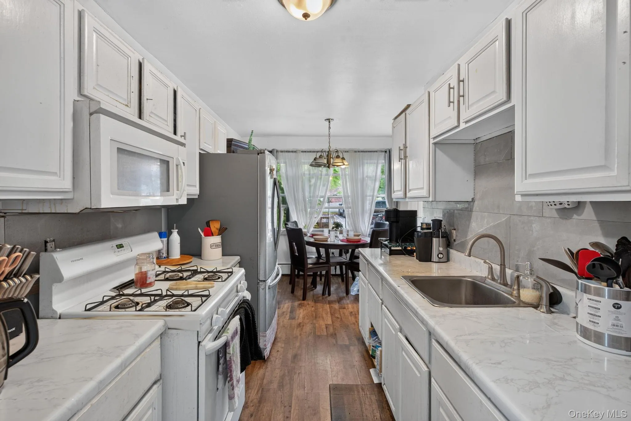 50 Hampton Court, Middletown, NY, 3 Bedrooms Bedrooms, 5 Rooms Rooms,1 BathroomBathrooms,Residential,For Rent,Hampton,0,1038267 50 Hampton Court, Middletown, NY, 3 Bedrooms Bedrooms, 5 Rooms Rooms,1 BathroomBathrooms,Residential,For Rent,Hampton,0,1038267