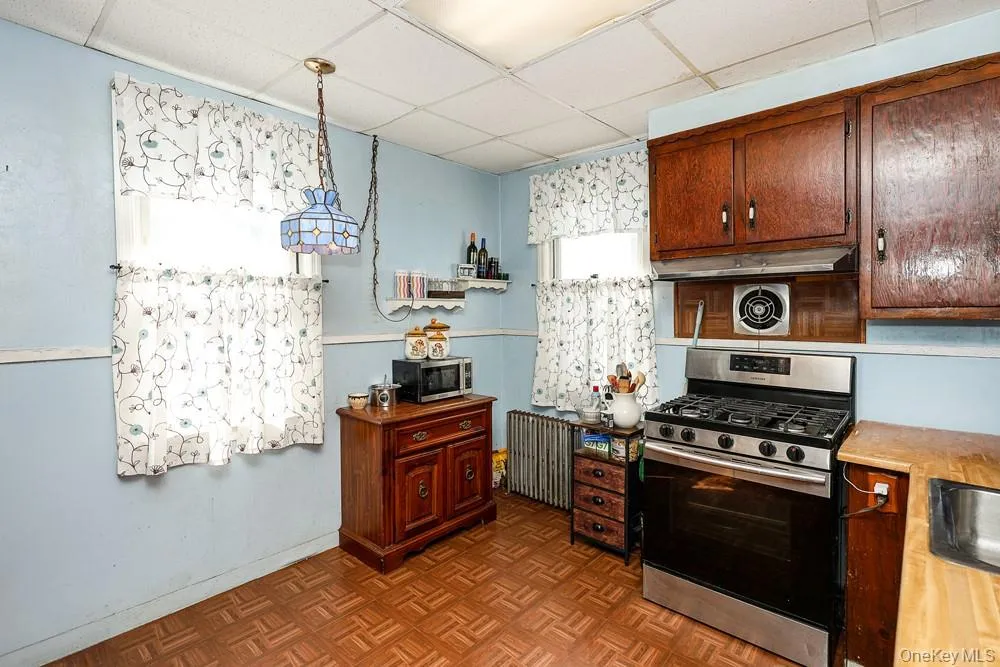 114-51 114th Street, New York, NY, 3 Bedrooms Bedrooms, 6 Rooms Rooms,1 BathroomBathrooms,Residential,For Rent,114th,0,1038270 114-51 114th Street, New York, NY, 3 Bedrooms Bedrooms, 6 Rooms Rooms,1 BathroomBathrooms,Residential,For Rent,114th,0,1038270