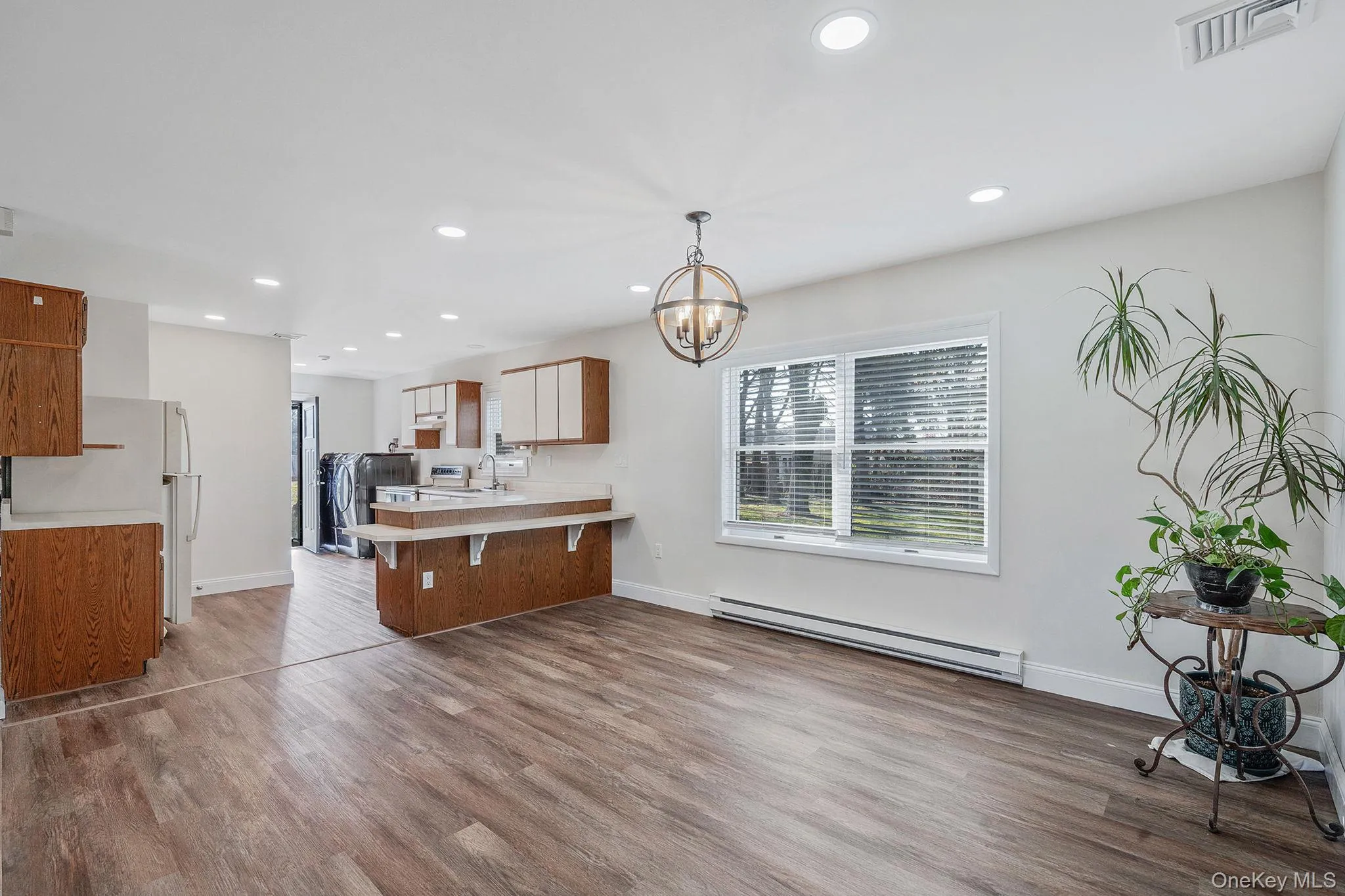 72 Locust Avenue, Islip, NY, 3 Bedrooms Bedrooms, 5 Rooms Rooms,2 BathroomsBathrooms,Residential,For Rent,Locust,0,1038275 72 Locust Avenue, Islip, NY, 3 Bedrooms Bedrooms, 5 Rooms Rooms,2 BathroomsBathrooms,Residential,For Rent,Locust,0,1038275