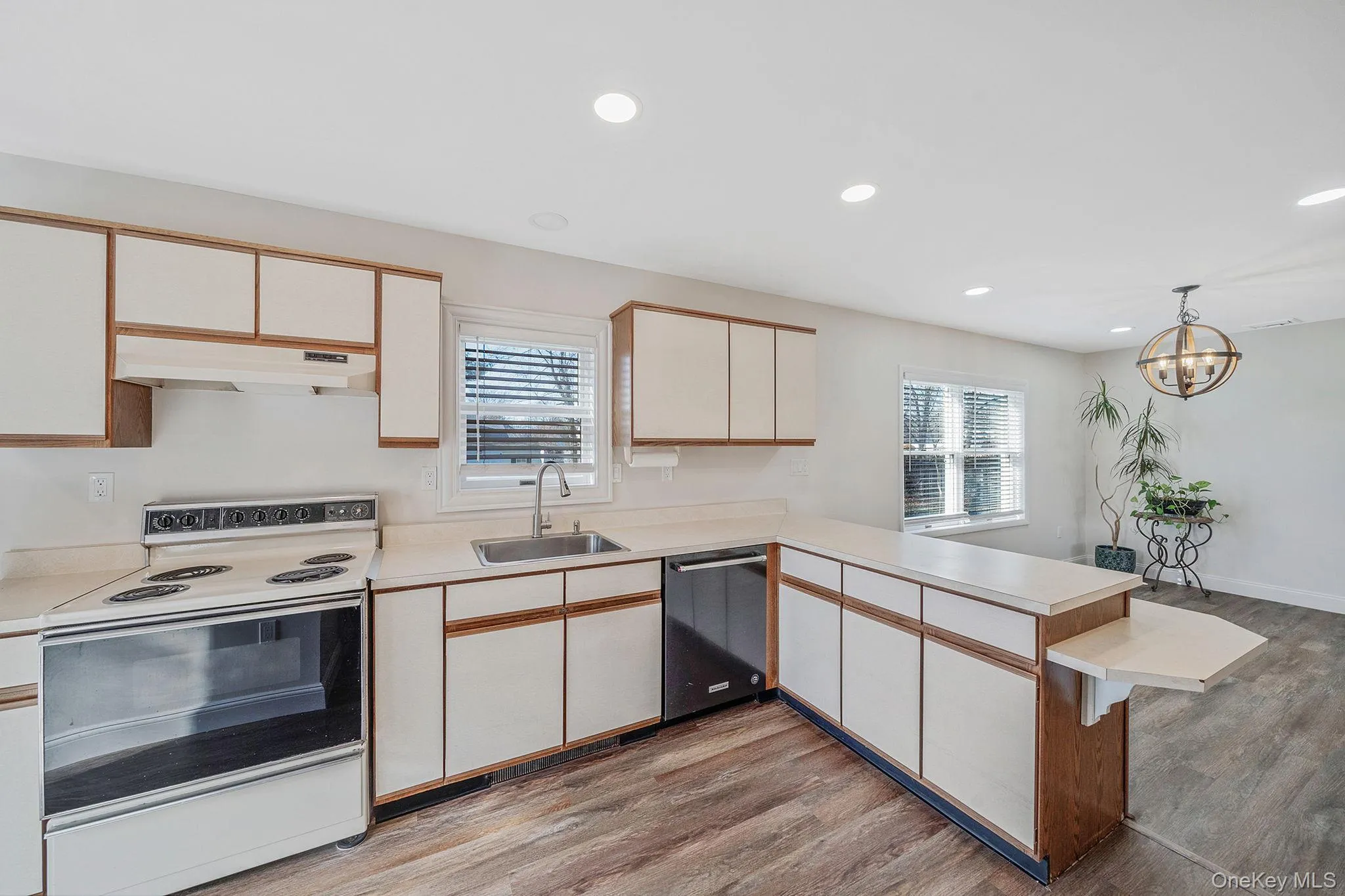 72 Locust Avenue, Islip, NY, 3 Bedrooms Bedrooms, 5 Rooms Rooms,2 BathroomsBathrooms,Residential,For Rent,Locust,0,1038275 72 Locust Avenue, Islip, NY, 3 Bedrooms Bedrooms, 5 Rooms Rooms,2 BathroomsBathrooms,Residential,For Rent,Locust,0,1038275