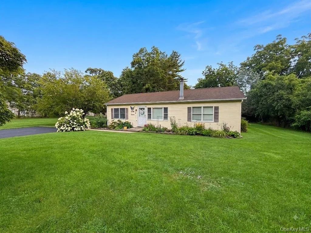 72 Locust Avenue, Islip, NY, 3 Bedrooms Bedrooms, 5 Rooms Rooms,2 BathroomsBathrooms,Residential,For Rent,Locust,0,1038275 72 Locust Avenue, Islip, NY, 3 Bedrooms Bedrooms, 5 Rooms Rooms,2 BathroomsBathrooms,Residential,For Rent,Locust,0,1038275