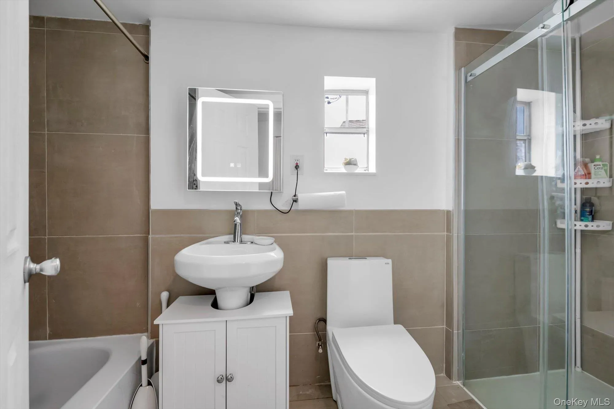 85 Edgewater Park Drive, New York, NY, 3 Bedrooms Bedrooms, 5 Rooms Rooms,1 BathroomBathrooms,Residential,For Rent,Edgewater Park,0,1038292 85 Edgewater Park Drive, New York, NY, 3 Bedrooms Bedrooms, 5 Rooms Rooms,1 BathroomBathrooms,Residential,For Rent,Edgewater Park,0,1038292