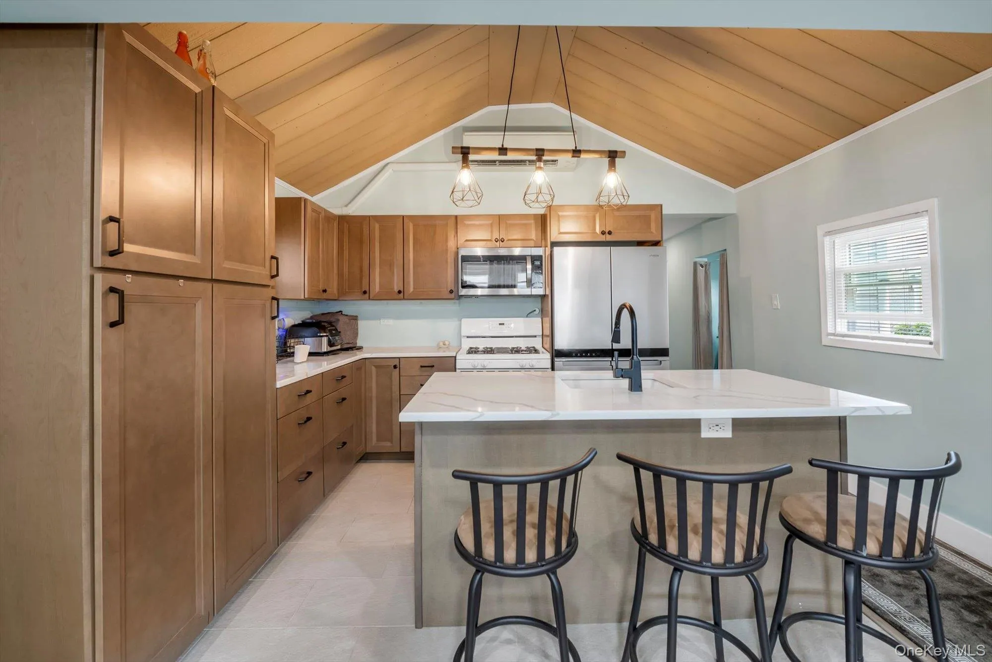 85 Edgewater Park Drive, New York, NY, 3 Bedrooms Bedrooms, 5 Rooms Rooms,1 BathroomBathrooms,Residential,For Rent,Edgewater Park,0,1038292 85 Edgewater Park Drive, New York, NY, 3 Bedrooms Bedrooms, 5 Rooms Rooms,1 BathroomBathrooms,Residential,For Rent,Edgewater Park,0,1038292