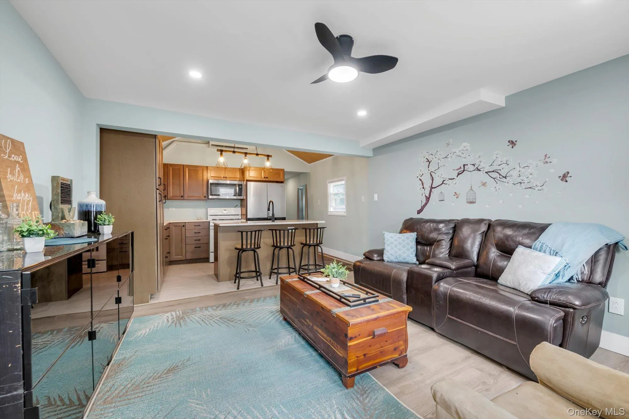 85 Edgewater Park Drive, New York, NY, 3 Bedrooms Bedrooms, 5 Rooms Rooms,1 BathroomBathrooms,Residential,For Rent,Edgewater Park,0,1038292 85 Edgewater Park Drive, New York, NY, 3 Bedrooms Bedrooms, 5 Rooms Rooms,1 BathroomBathrooms,Residential,For Rent,Edgewater Park,0,1038292