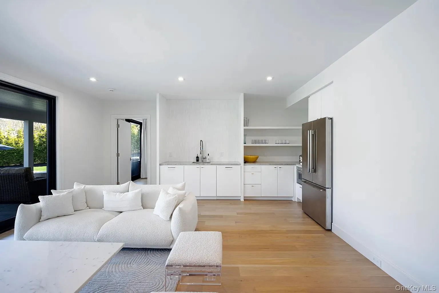 130 Highview Drive, Southampton, NY, 6 Bedrooms Bedrooms, 10 Rooms Rooms,6 BathroomsBathrooms,Residential Lease,For Rent,Highview,0,1038294 130 Highview Drive, Southampton, NY, 6 Bedrooms Bedrooms, 10 Rooms Rooms,6 BathroomsBathrooms,Residential Lease,For Rent,Highview,0,1038294